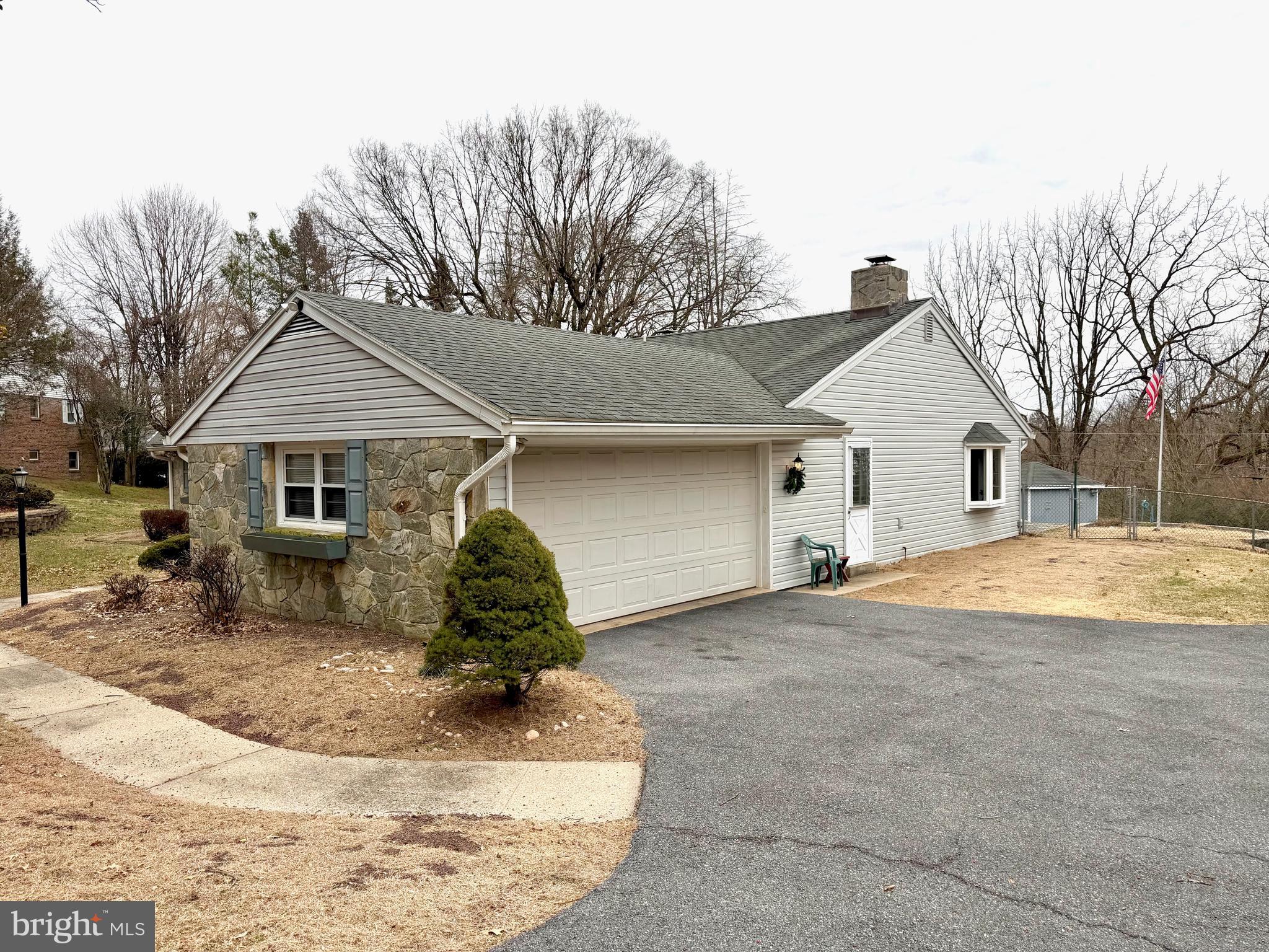 GREENFIELDS - Residential