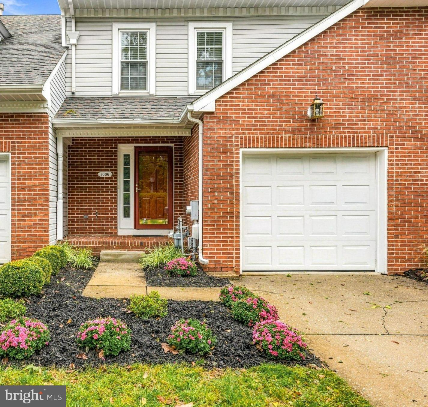 1006 ANDOVER COURT