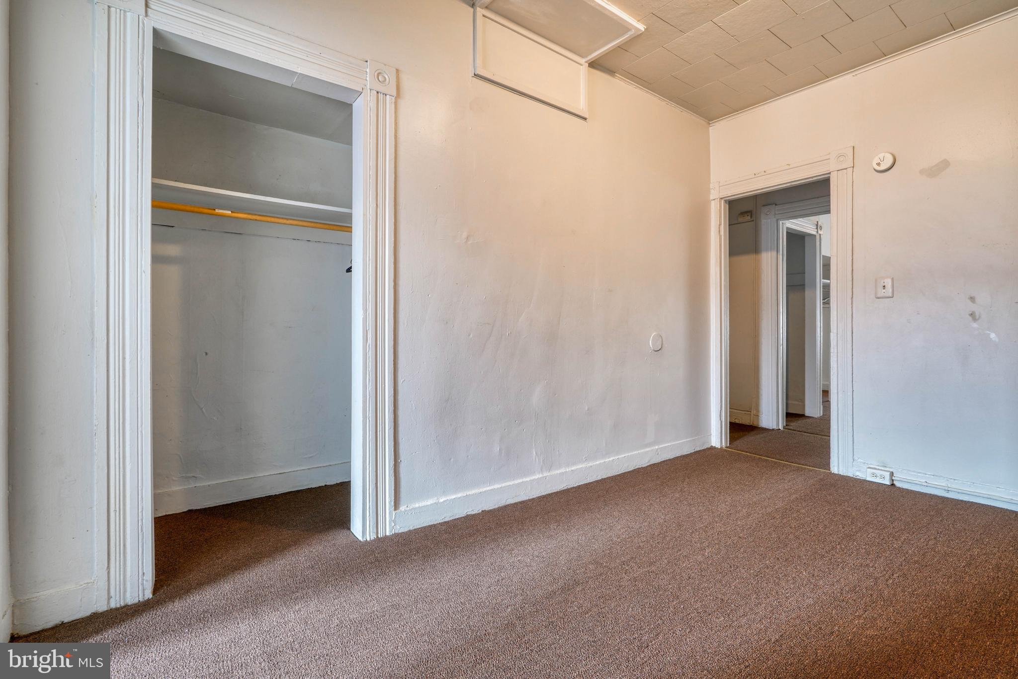 MADISON EASTEND - Residential Lease