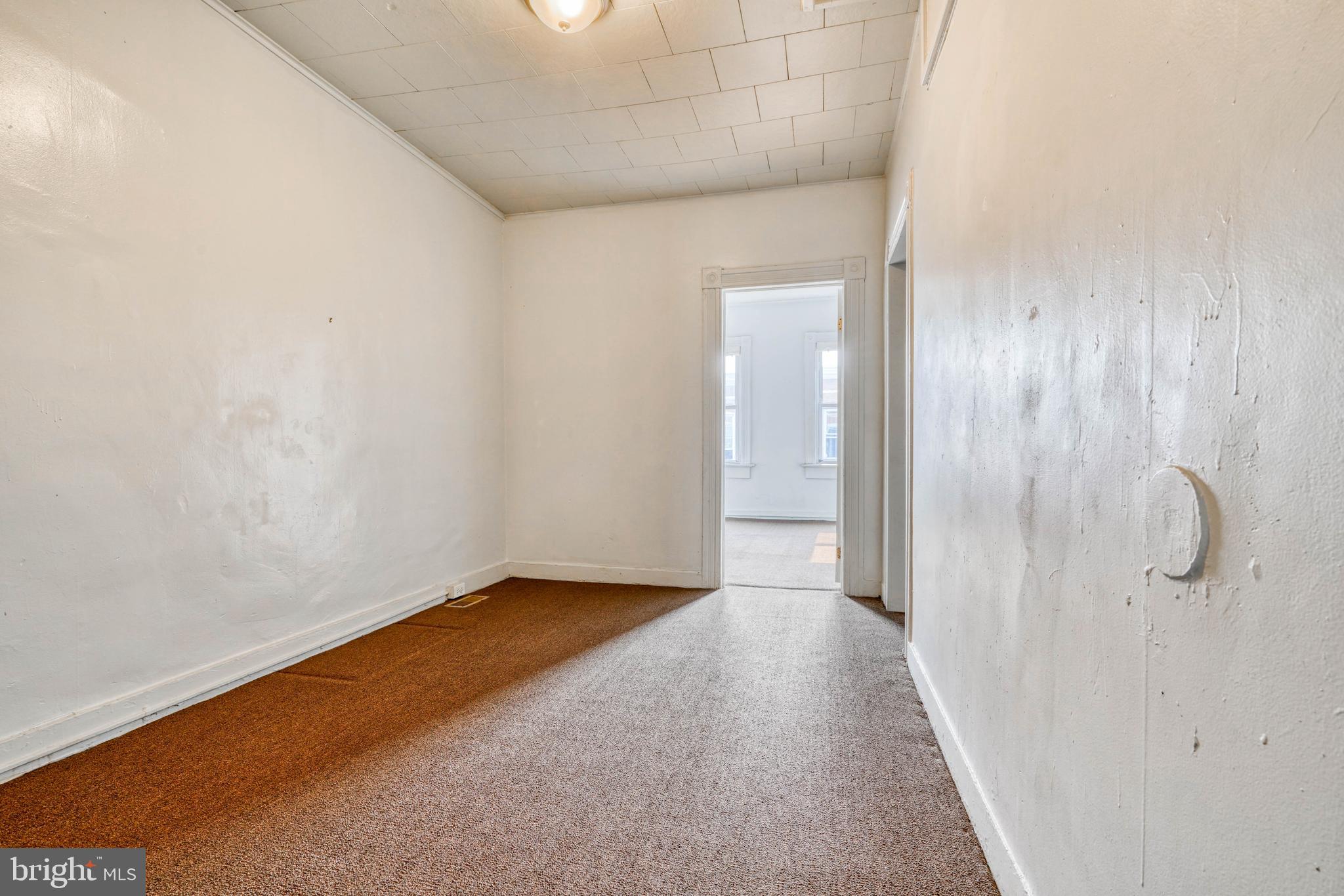 MADISON EASTEND - Residential Lease