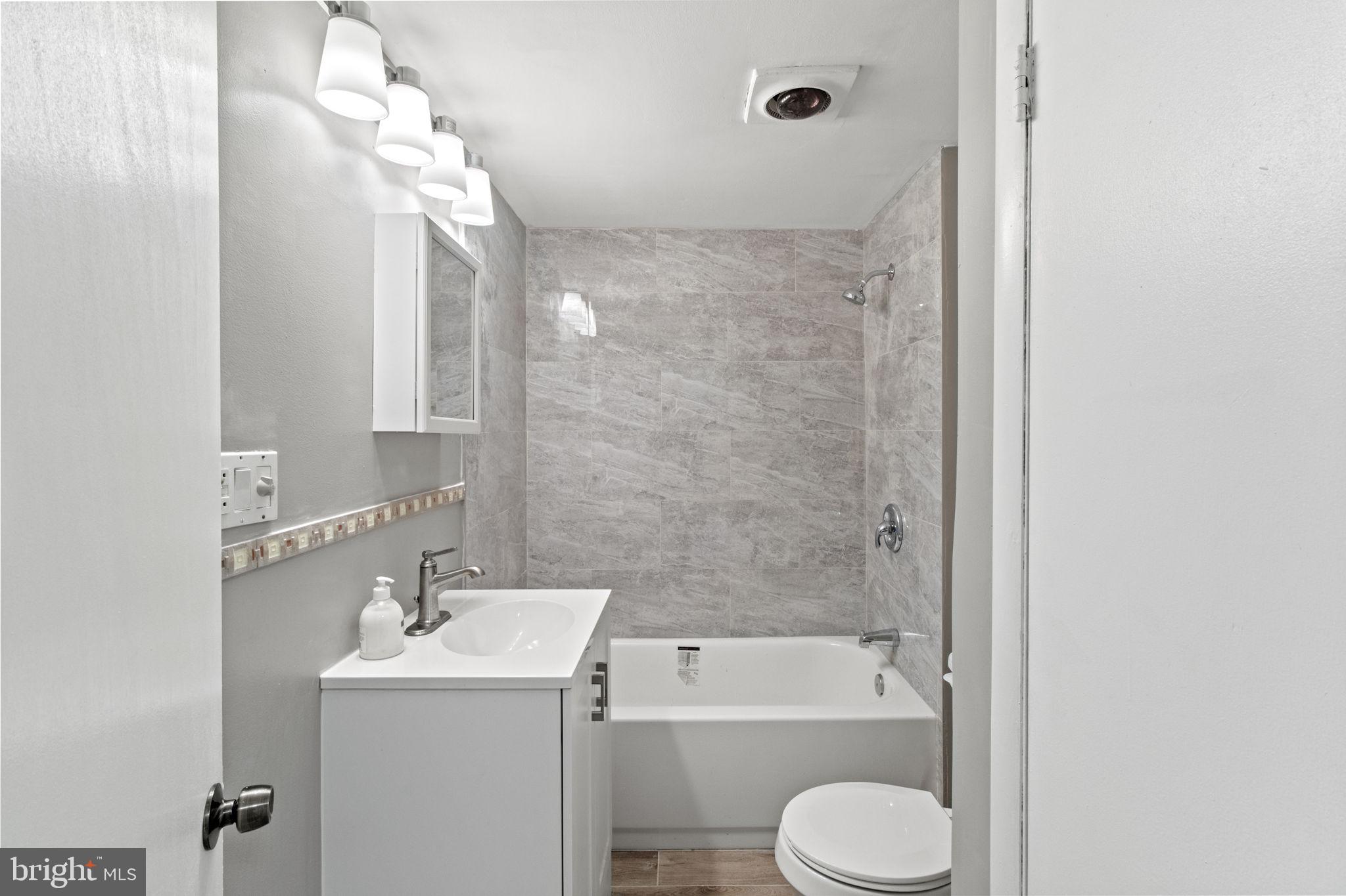 PHILADELPHIA (SOUTHWEST) - Residential