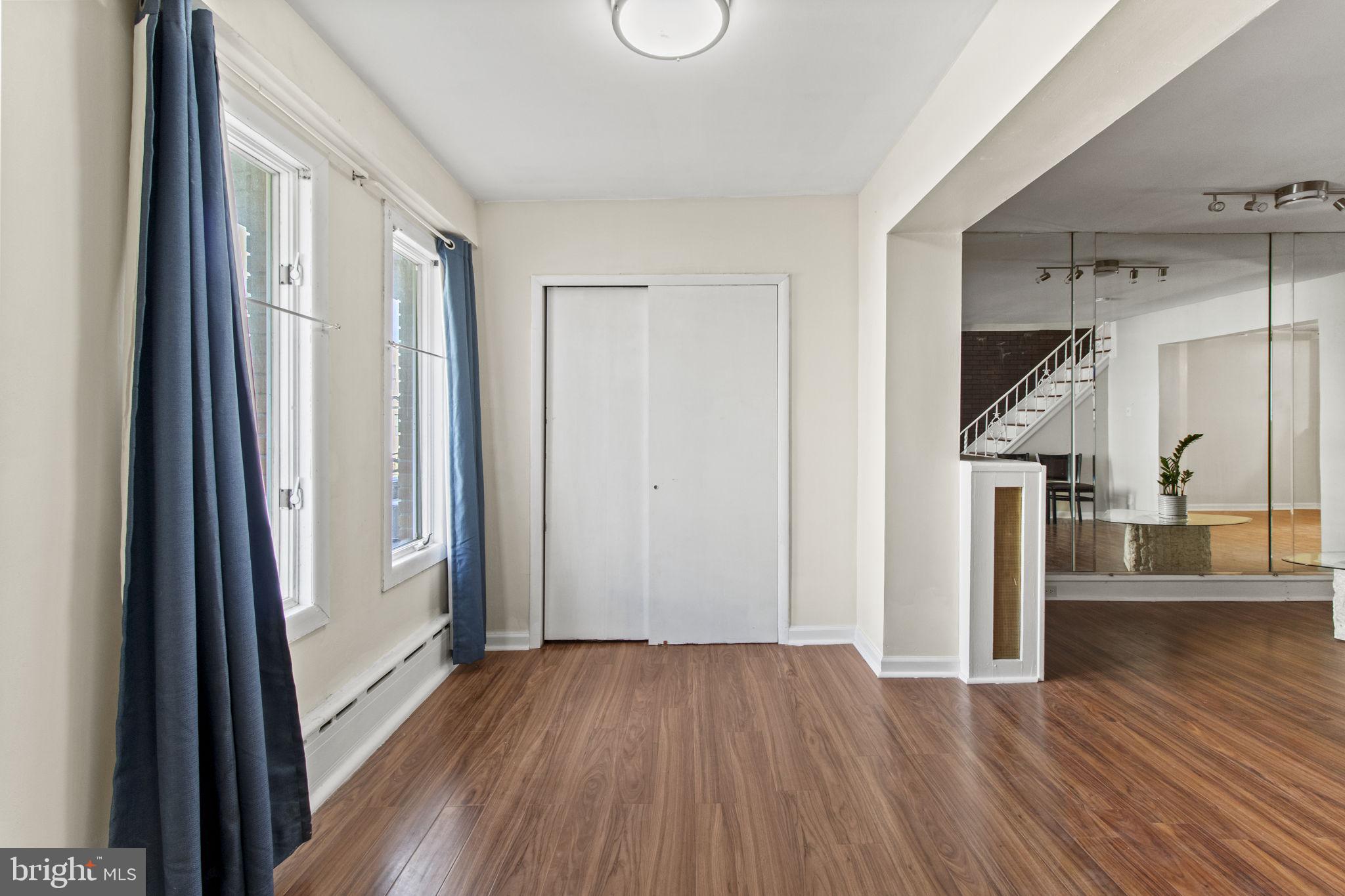 PHILADELPHIA (SOUTHWEST) - Residential