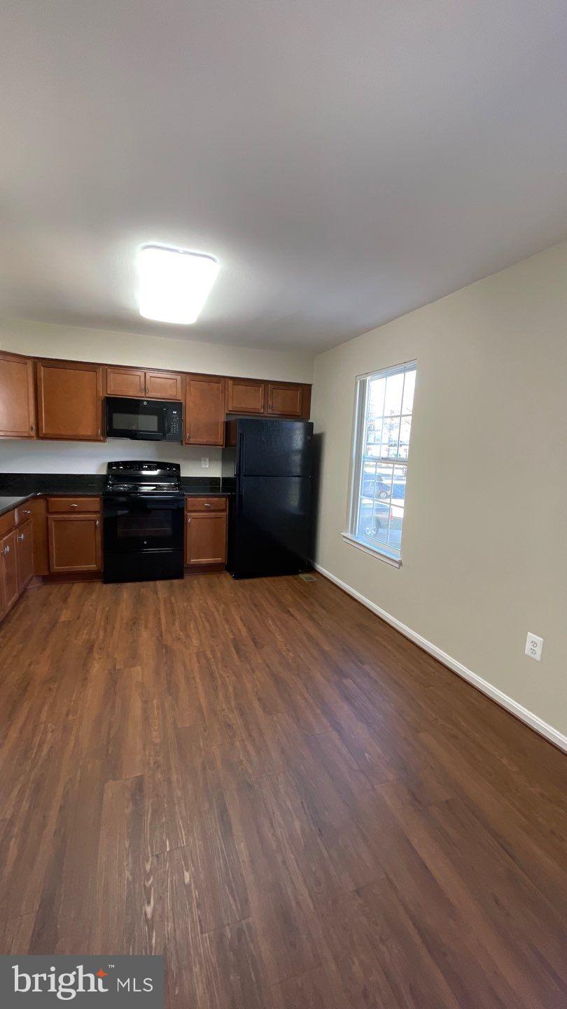 VILLAGE OF HICKORY RIDGE - Residential Lease