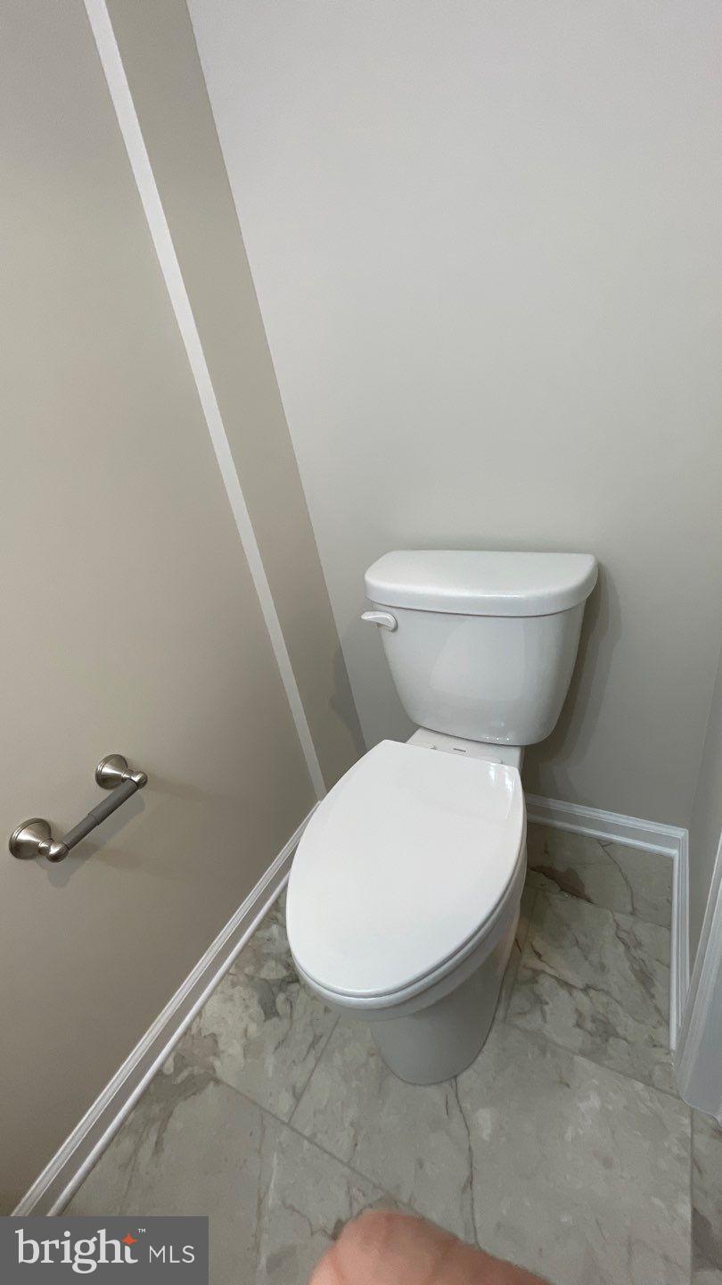 VILLAGE OF HICKORY RIDGE - Residential Lease