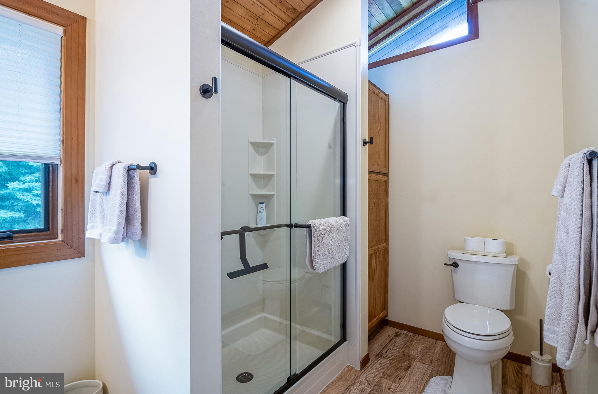 COUNTRY CLUB ESTAT - Residential