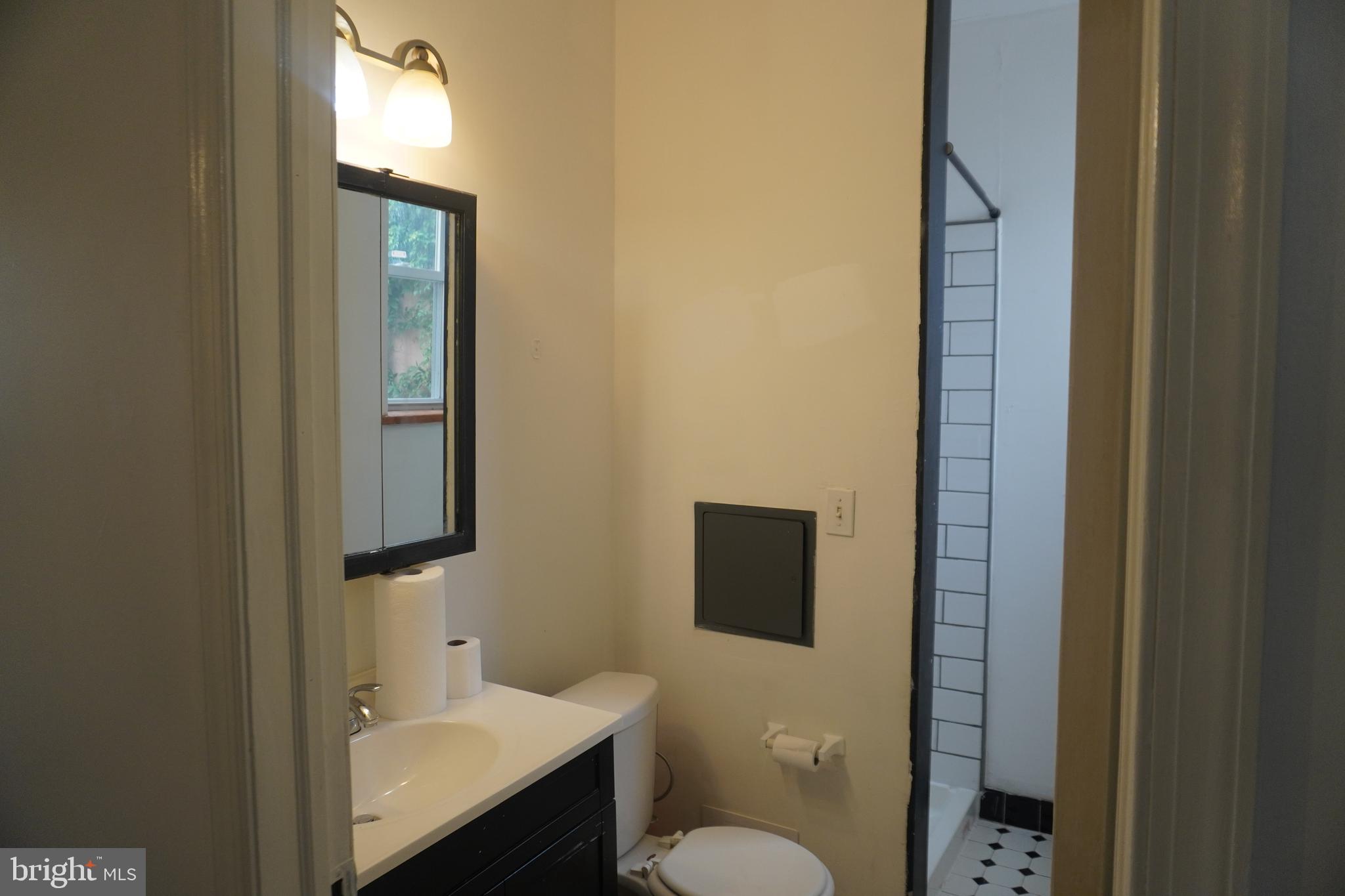 NICETOWN-TIOGA - Residential Lease