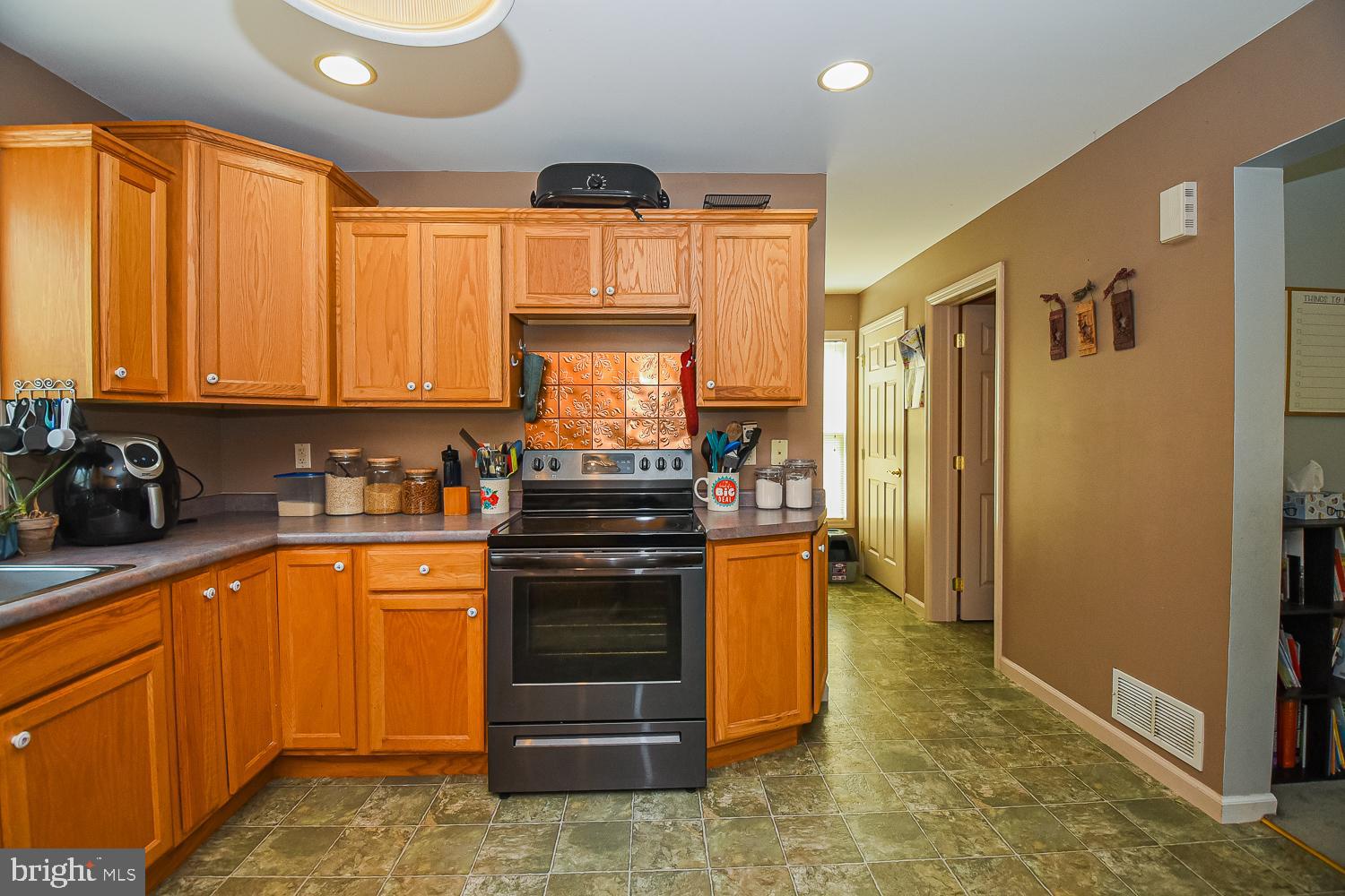 HILLCREST ESTATES - Residential