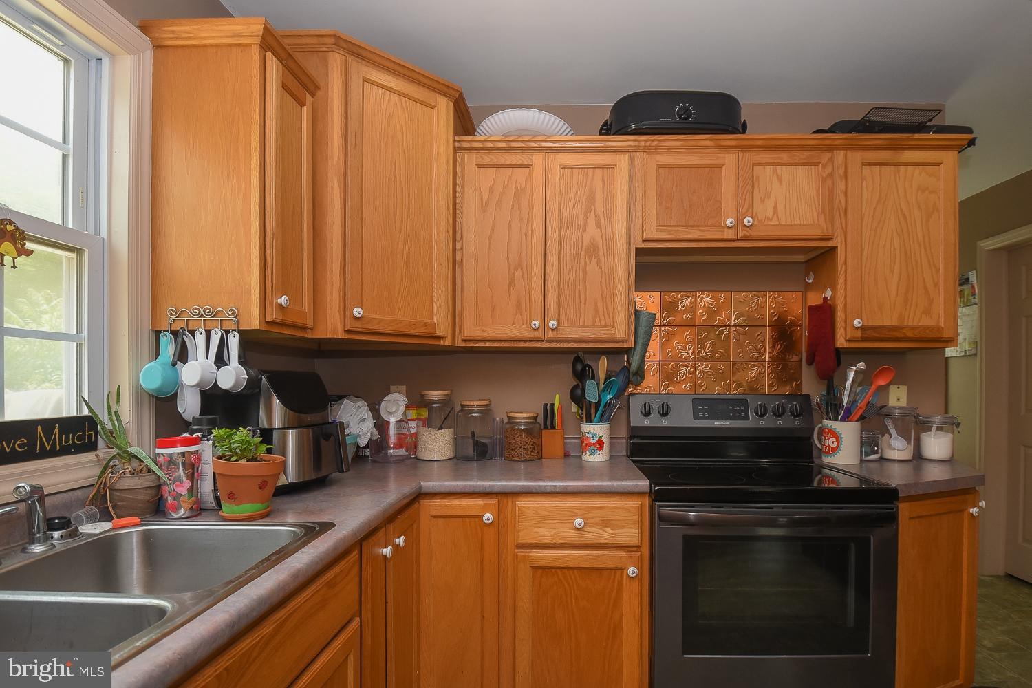 HILLCREST ESTATES - Residential