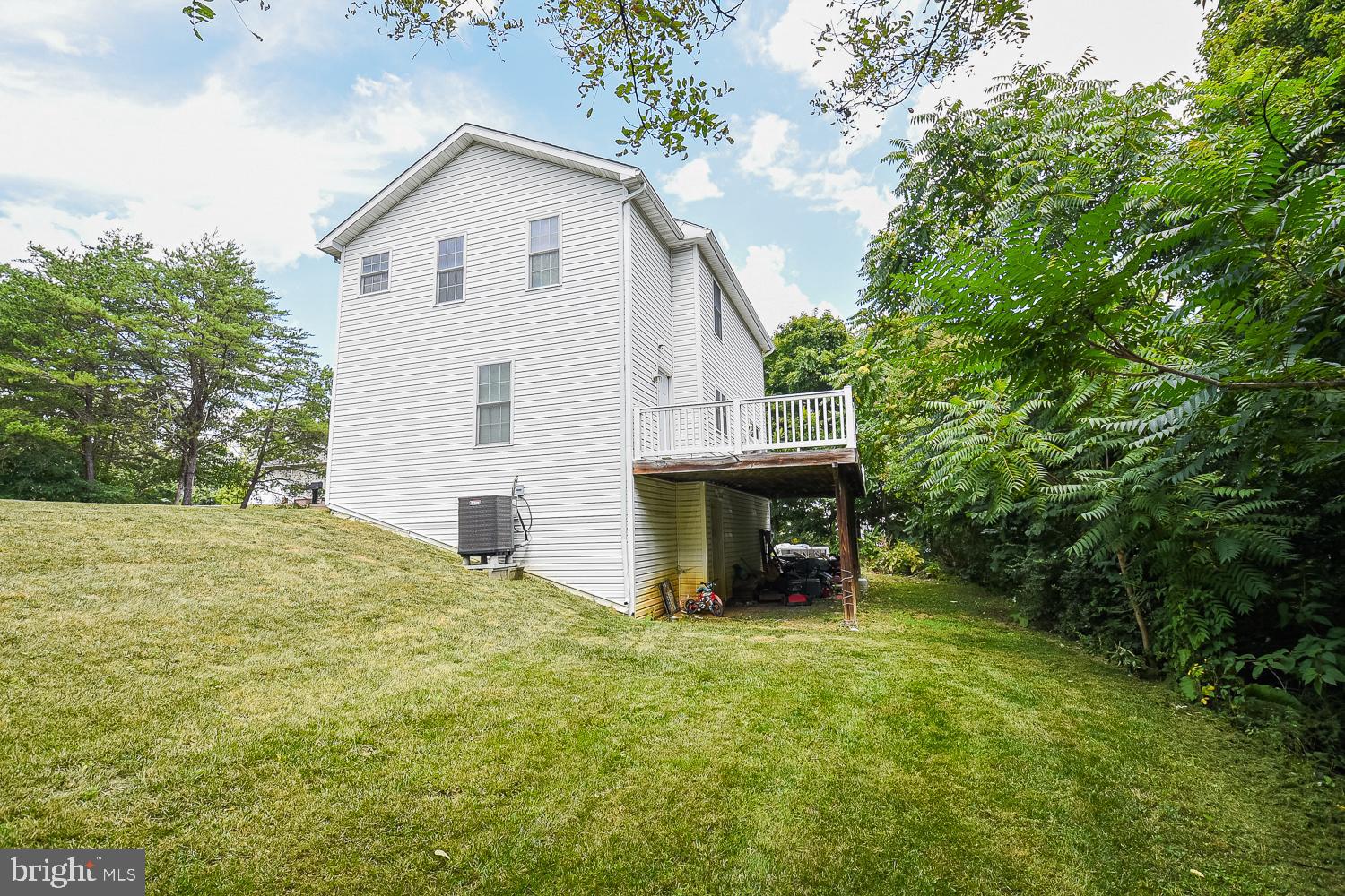 HILLCREST ESTATES - Residential