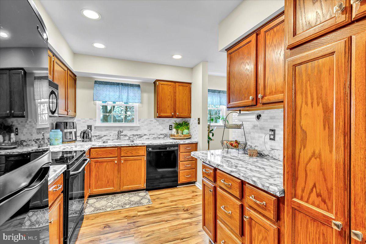 ROLLINGWOOD - Residential