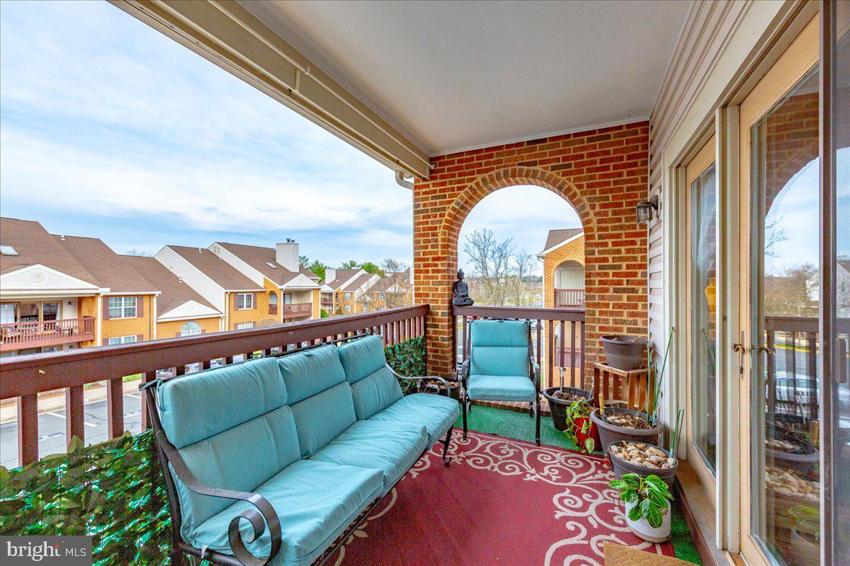 ROLLINGWOOD - Residential