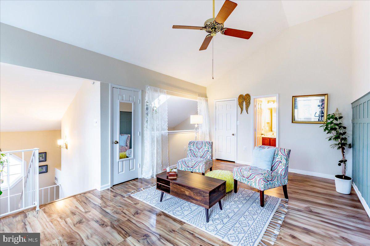 ROLLINGWOOD - Residential