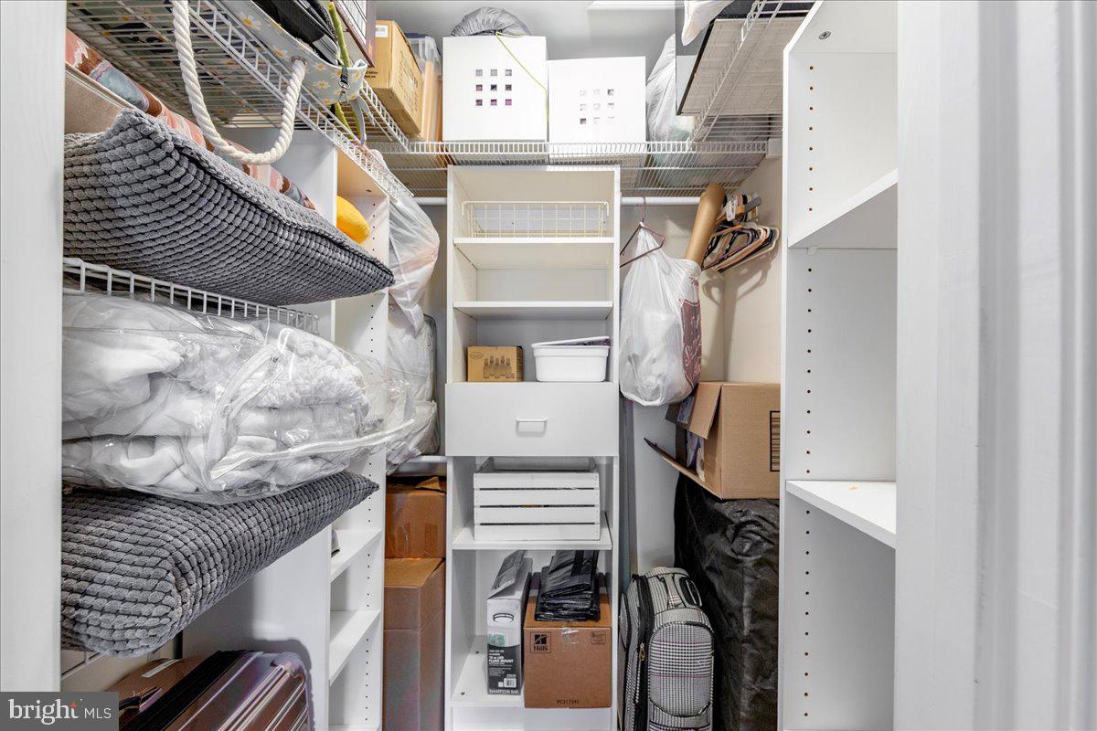 ROLLINGWOOD - Residential