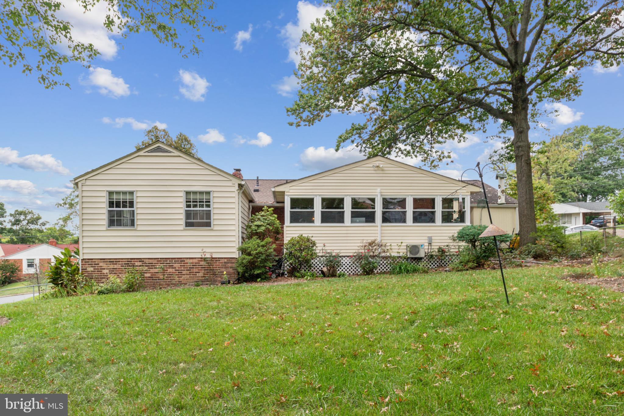 CALVERTON - Residential