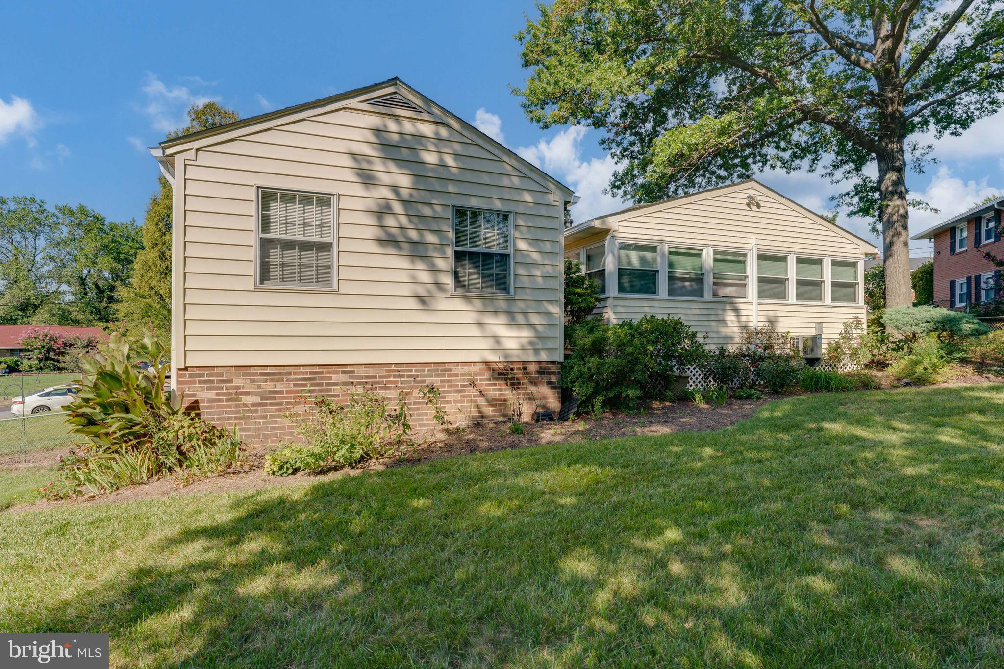 CALVERTON - Residential