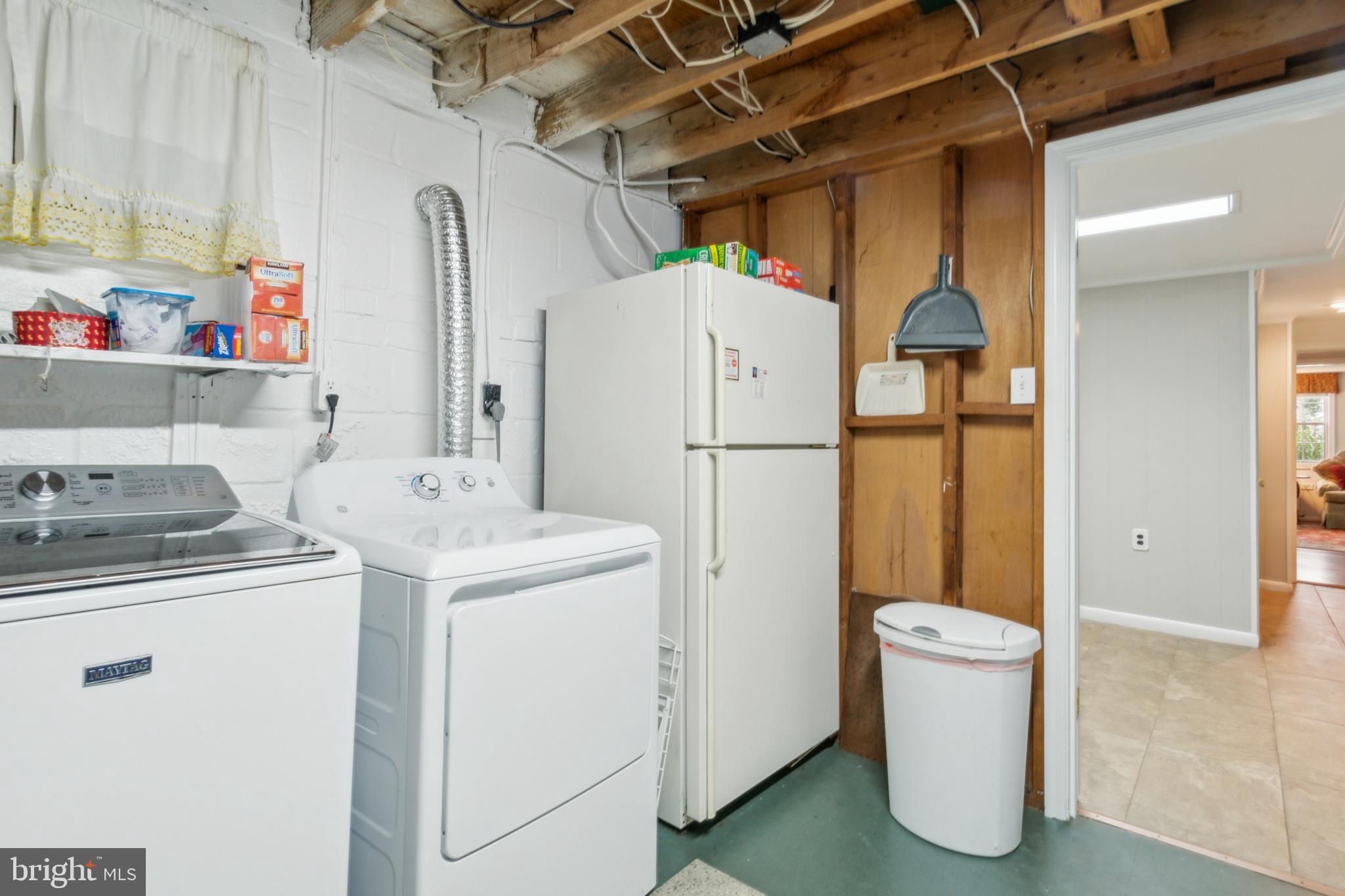 CALVERTON - Residential