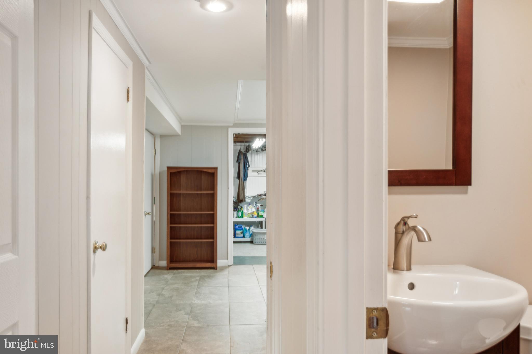 CALVERTON - Residential