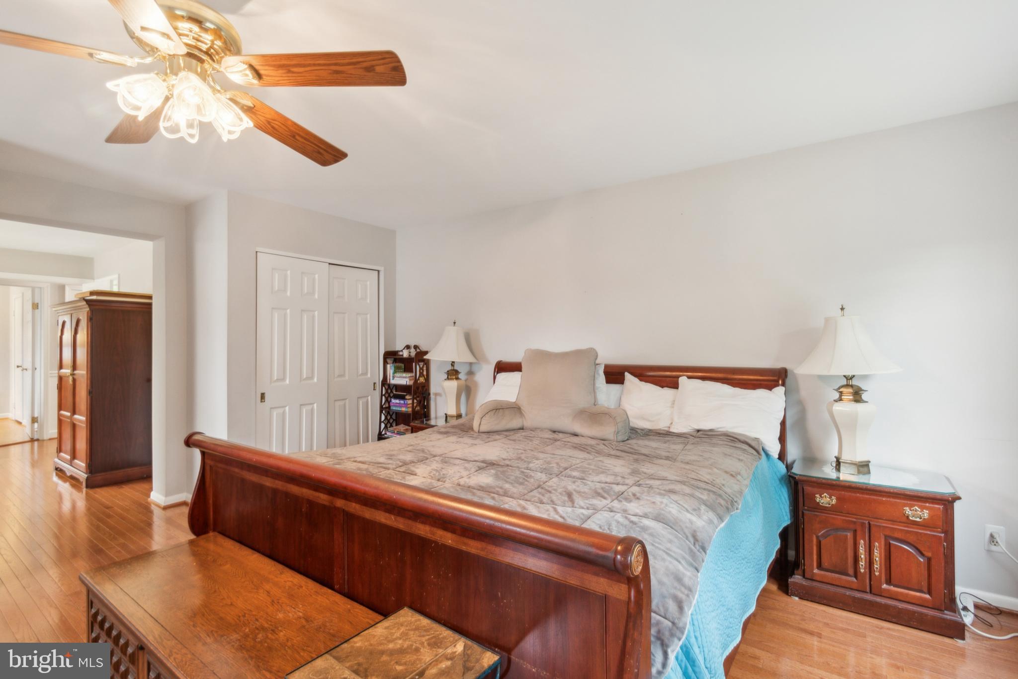 CALVERTON - Residential