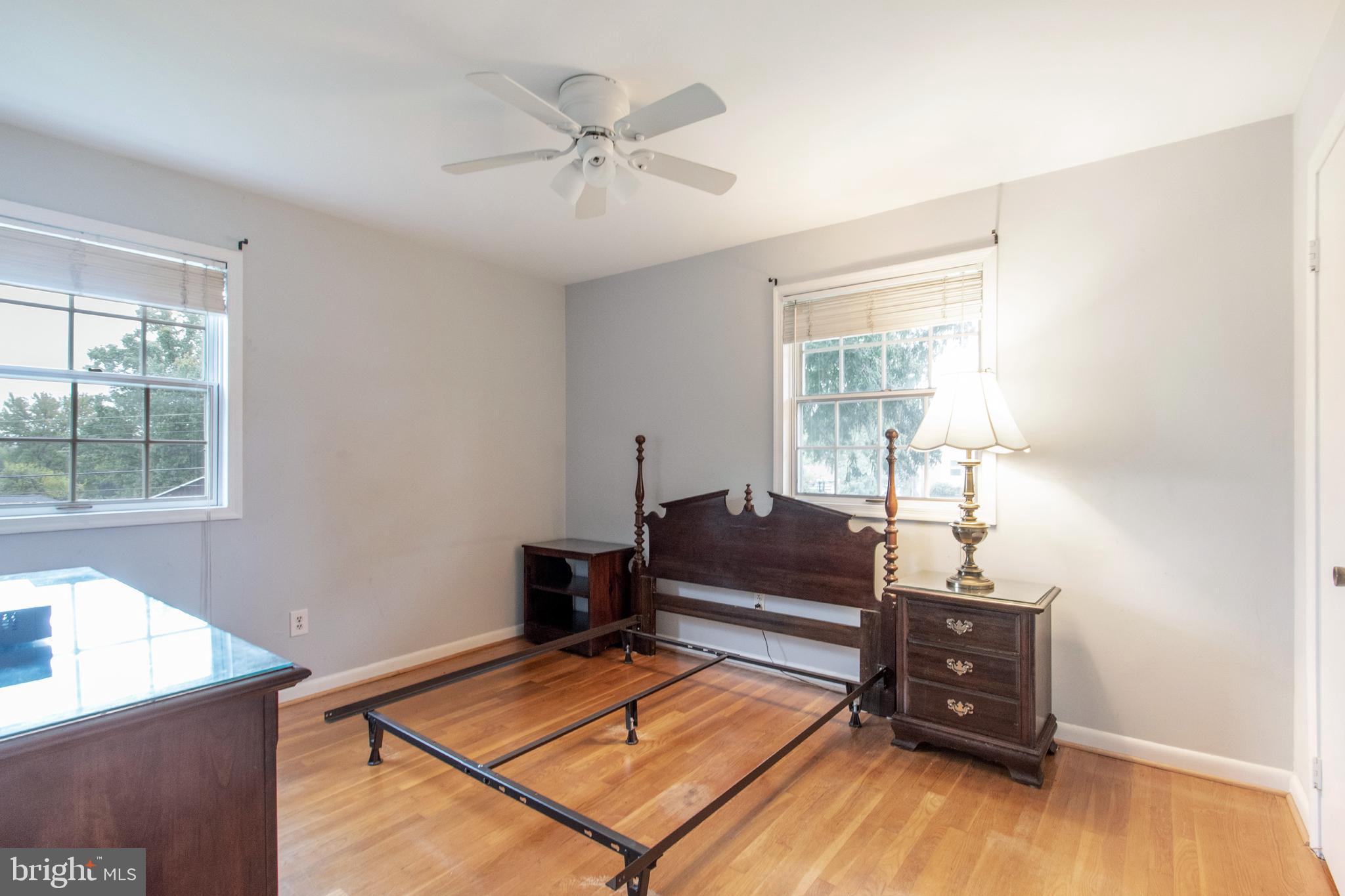 CALVERTON - Residential