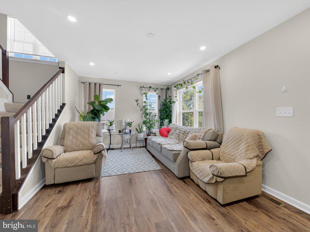 CAPITOL HEIGHTS - Residential