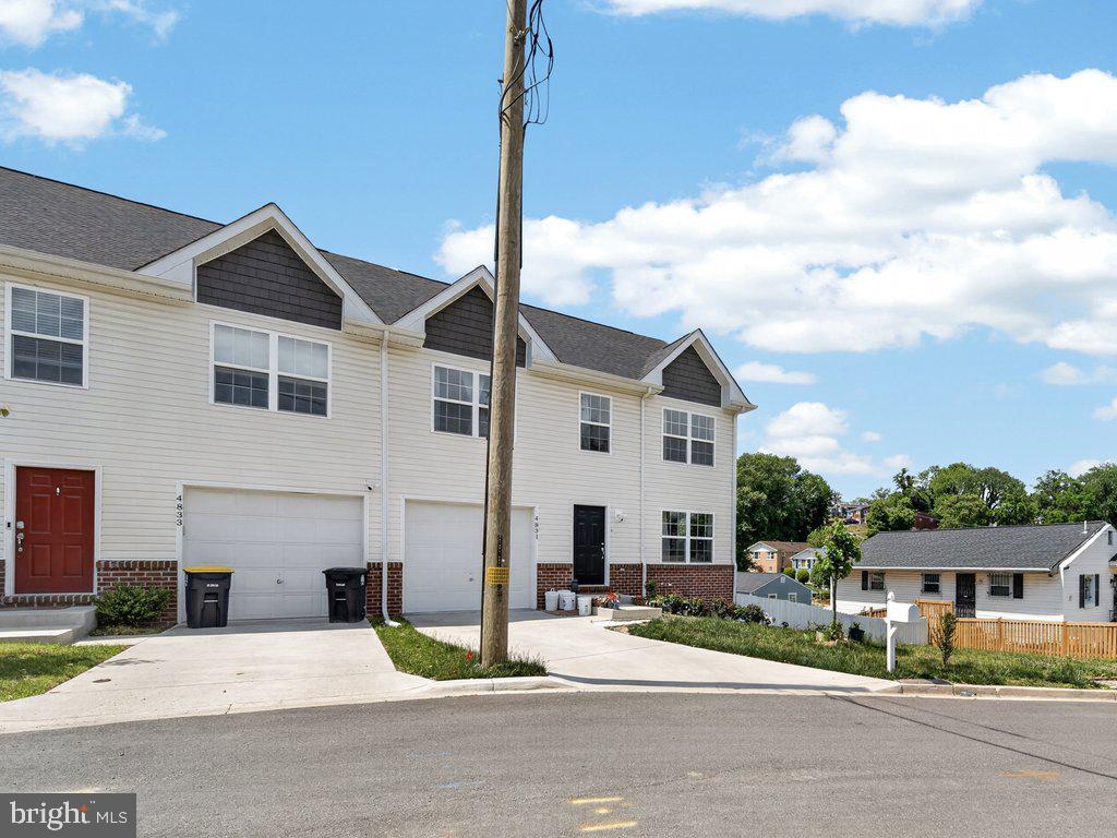 CAPITOL HEIGHTS - Residential