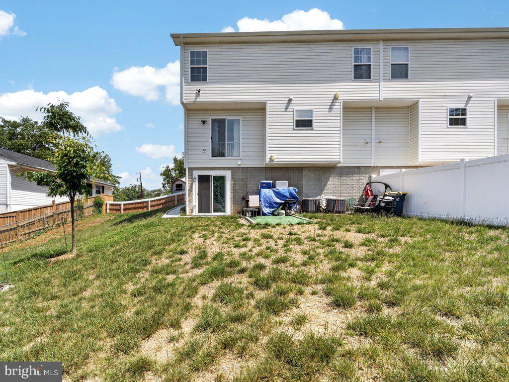CAPITOL HEIGHTS - Residential