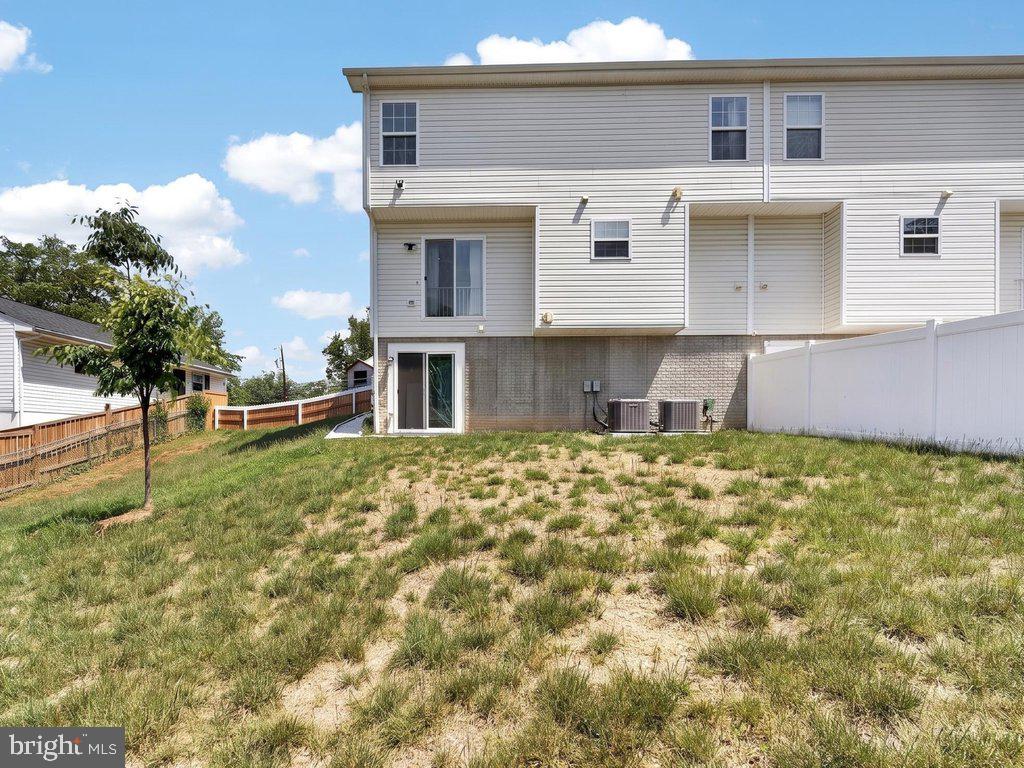 CAPITOL HEIGHTS - Residential