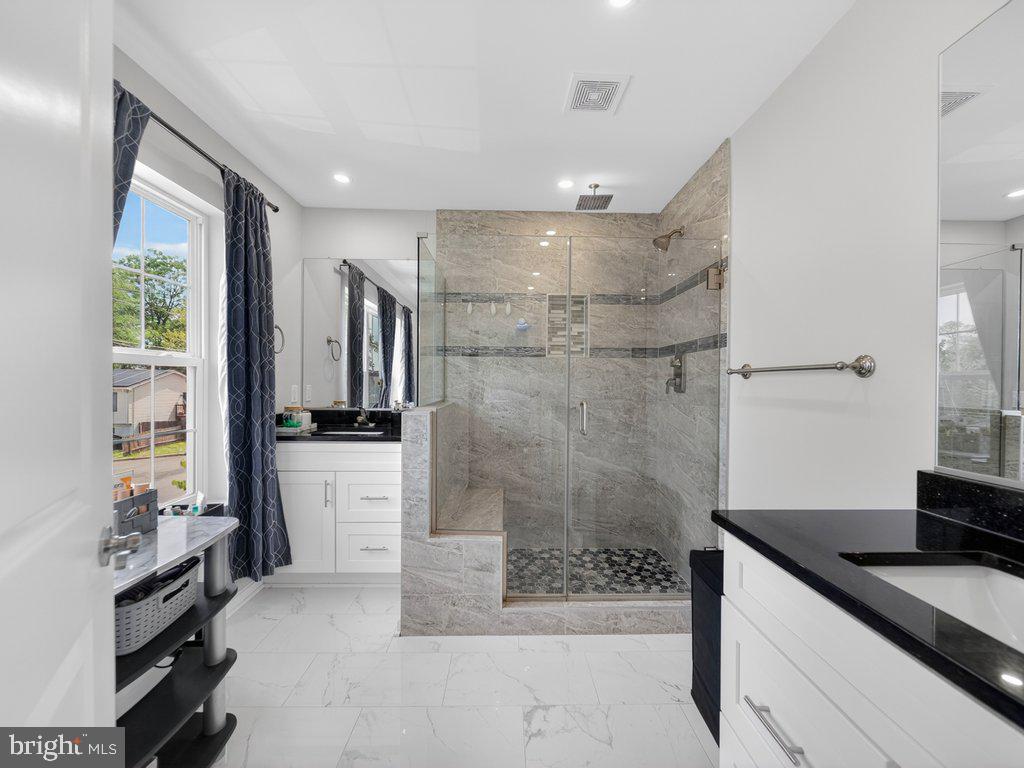 CAPITOL HEIGHTS - Residential