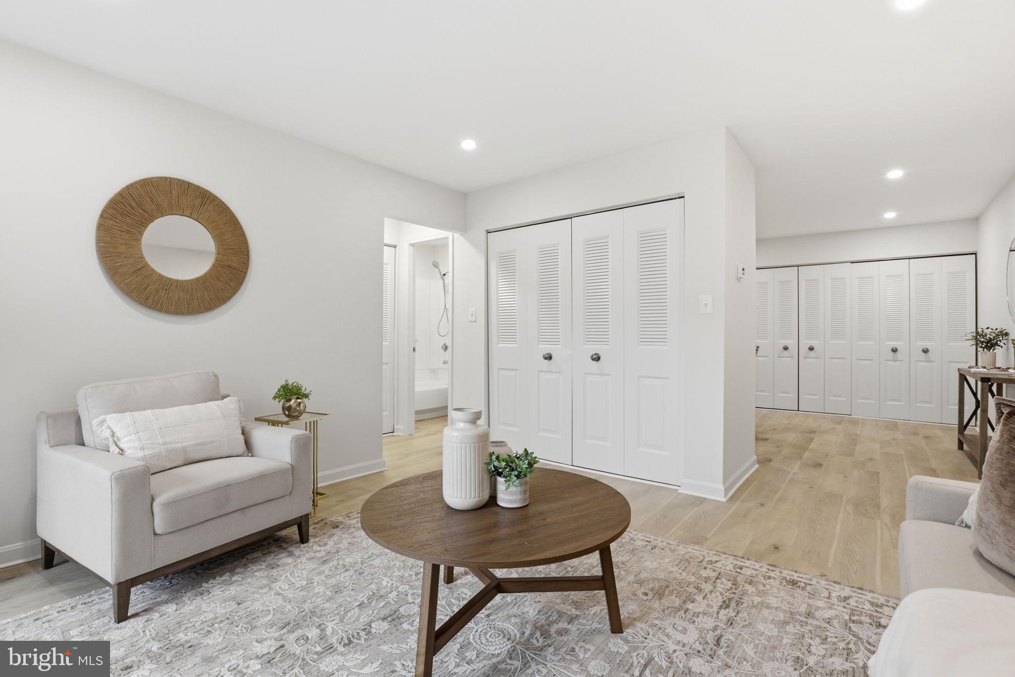 1020 N STAFFORD STREET 202