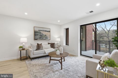 1020 N STAFFORD STREET 202 ARLINGTON VA 22201