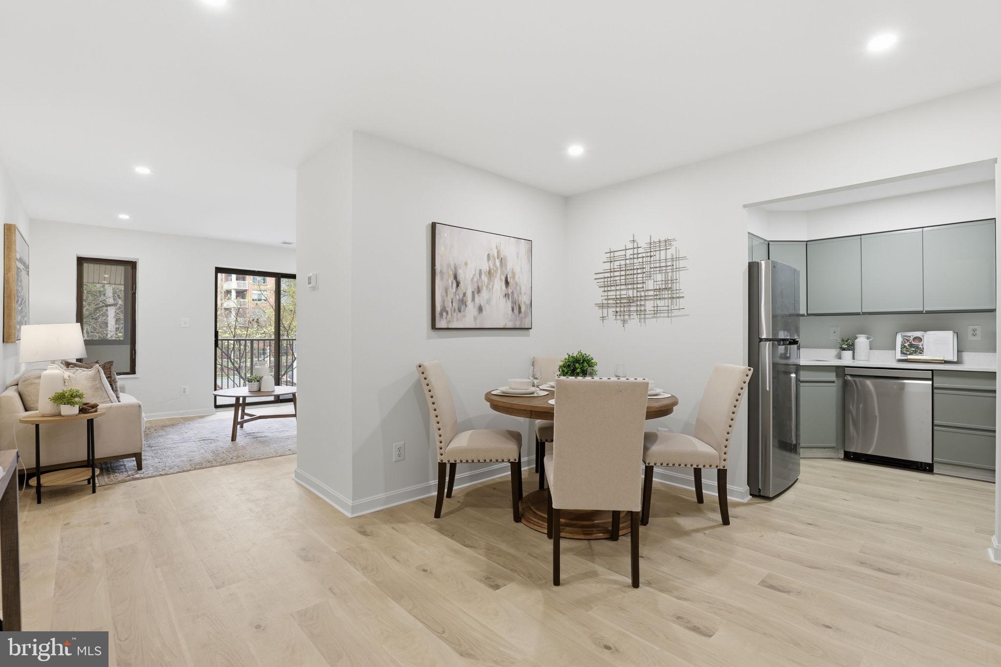 1020 N STAFFORD STREET 202