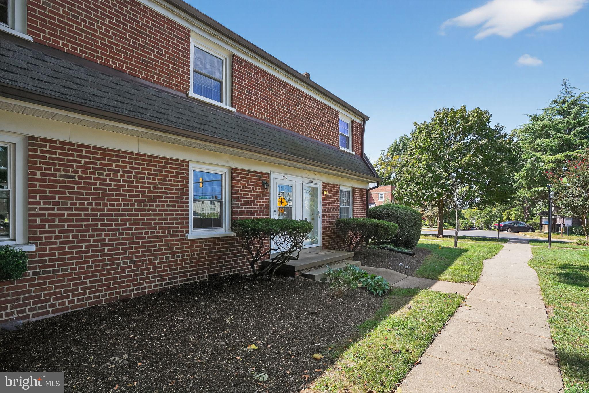 1704 E WEST HIGHWAY 1704