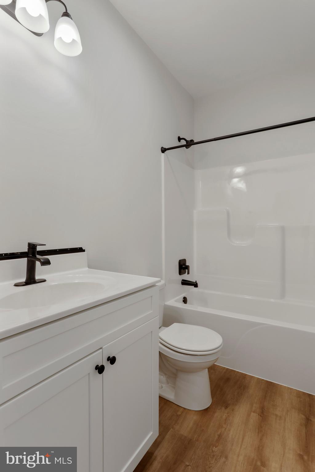 MIDDLE CREEK VISTAS - Residential