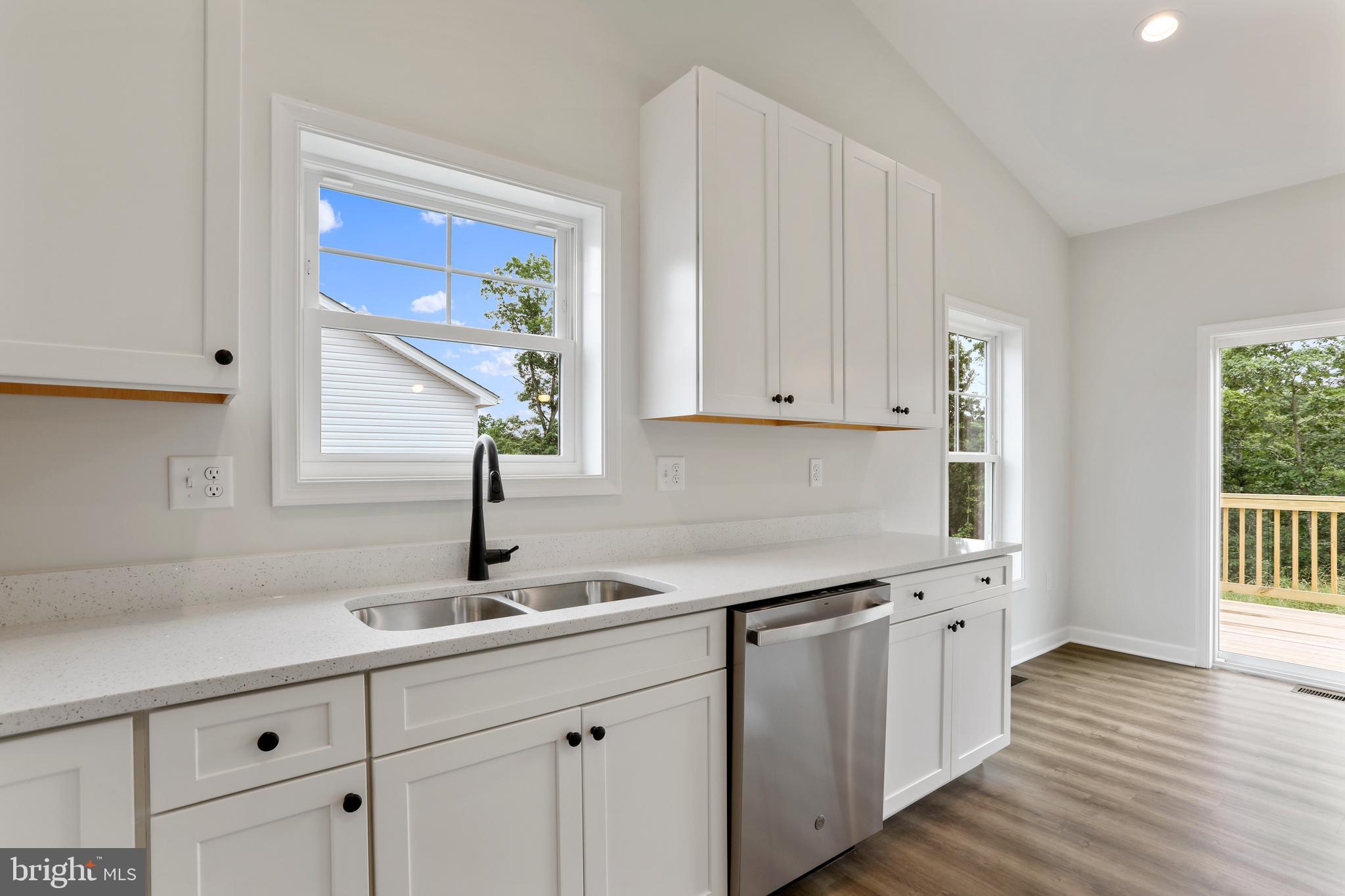 MIDDLE CREEK VISTAS - Residential