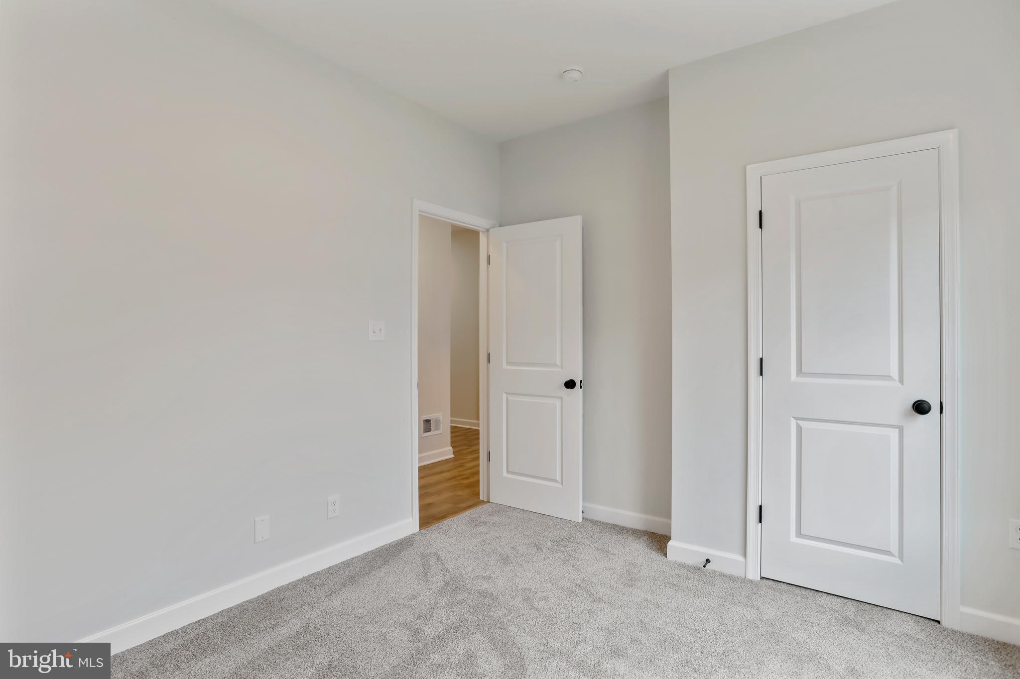 MIDDLE CREEK VISTAS - Residential