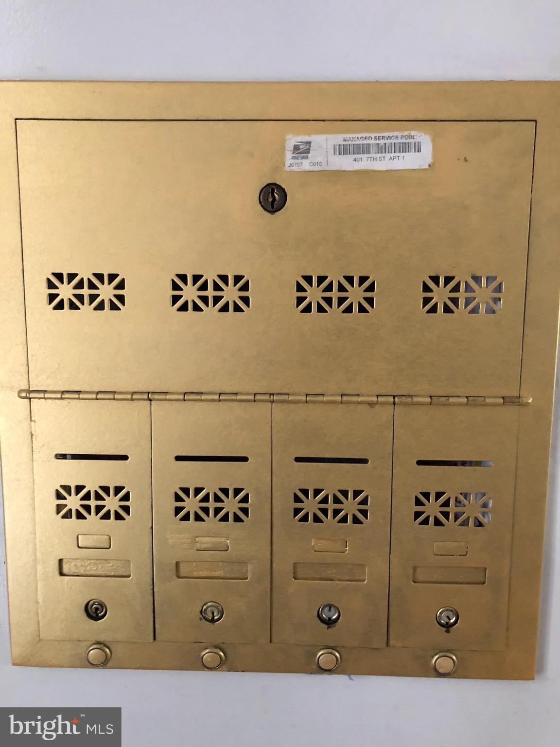 LAUREL PARK - Residential Lease