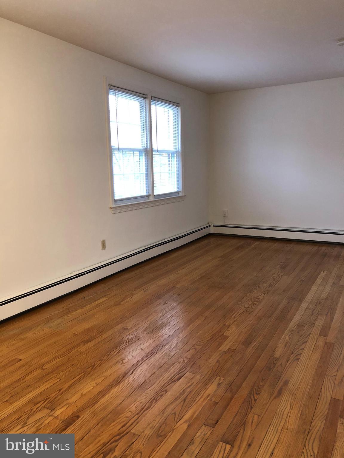 LAUREL PARK - Residential Lease