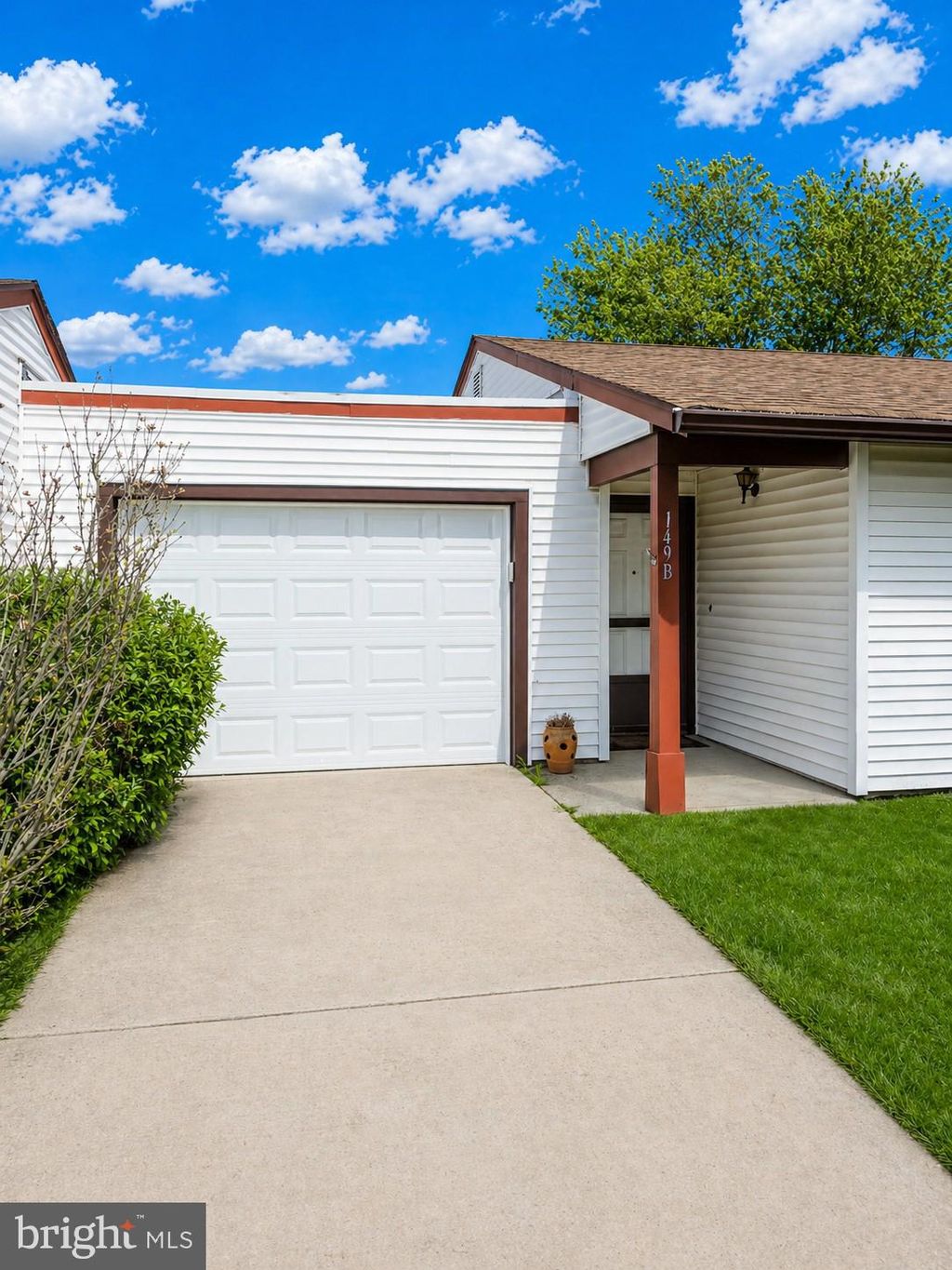 Photo of 149 - B Maclura Plaza, MONROE TOWNSHIP, NJ 08831 (MLS # NJMX2011392)