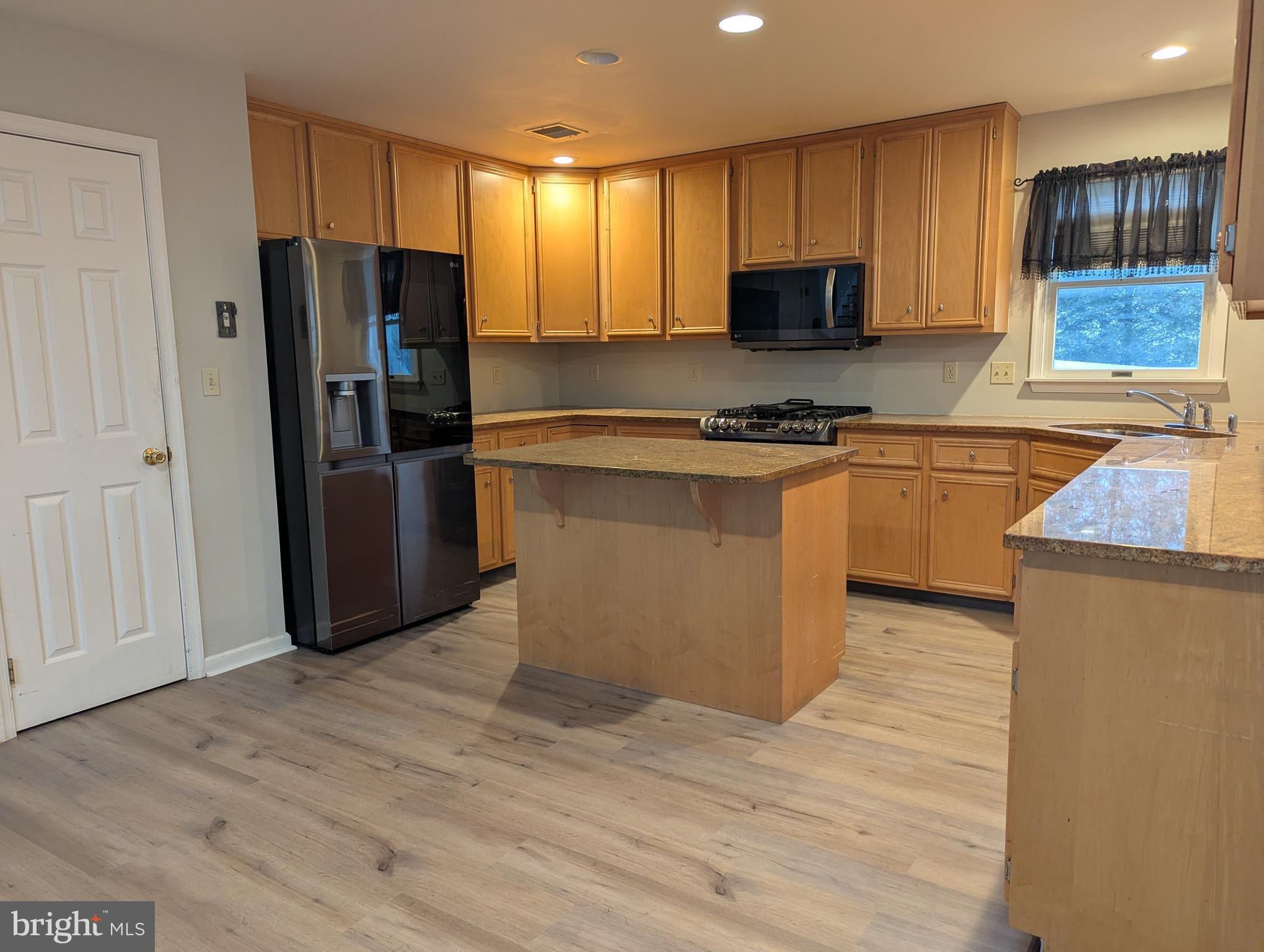 TATAMY HUNT - Residential Lease