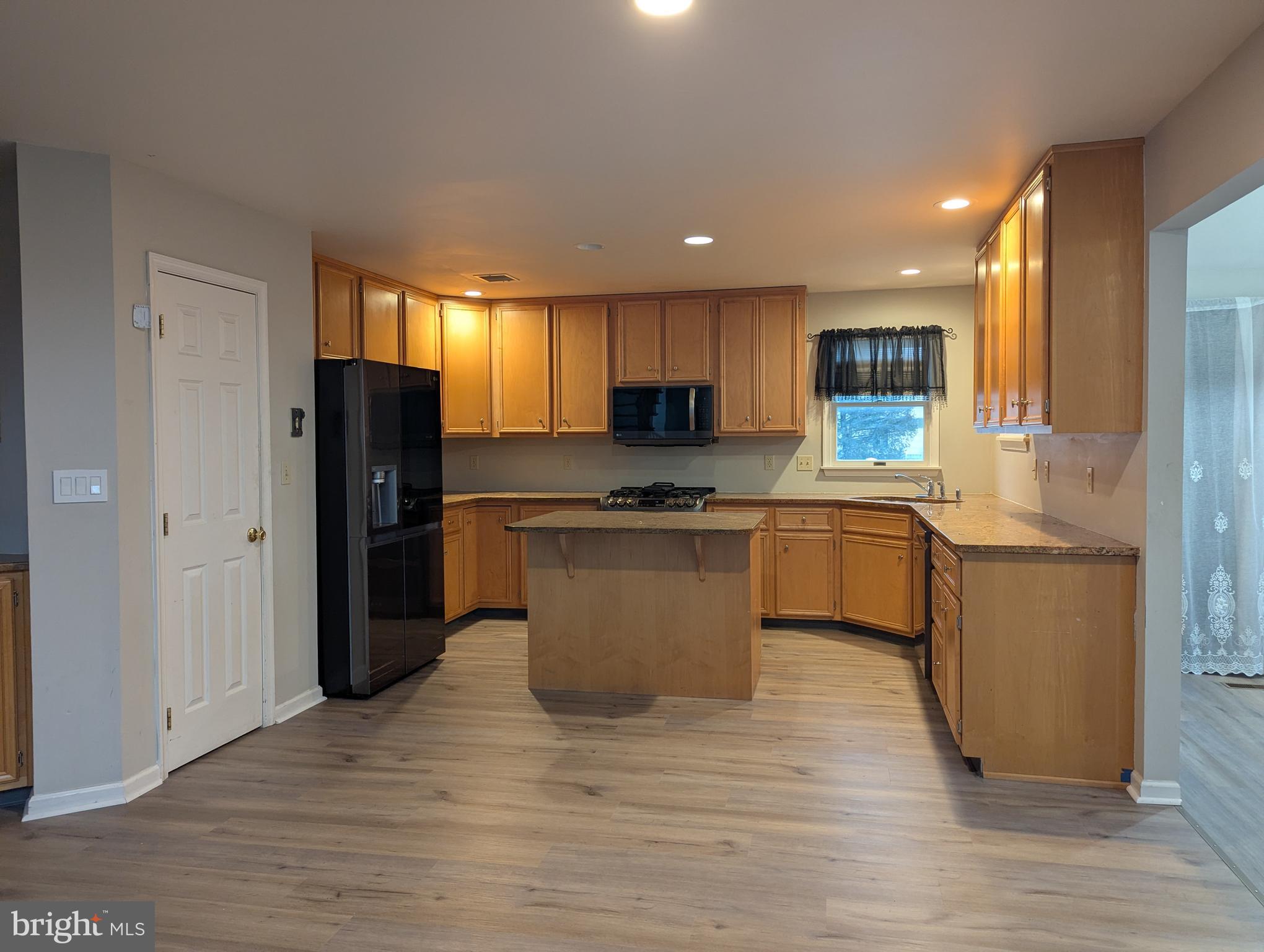 TATAMY HUNT - Residential Lease