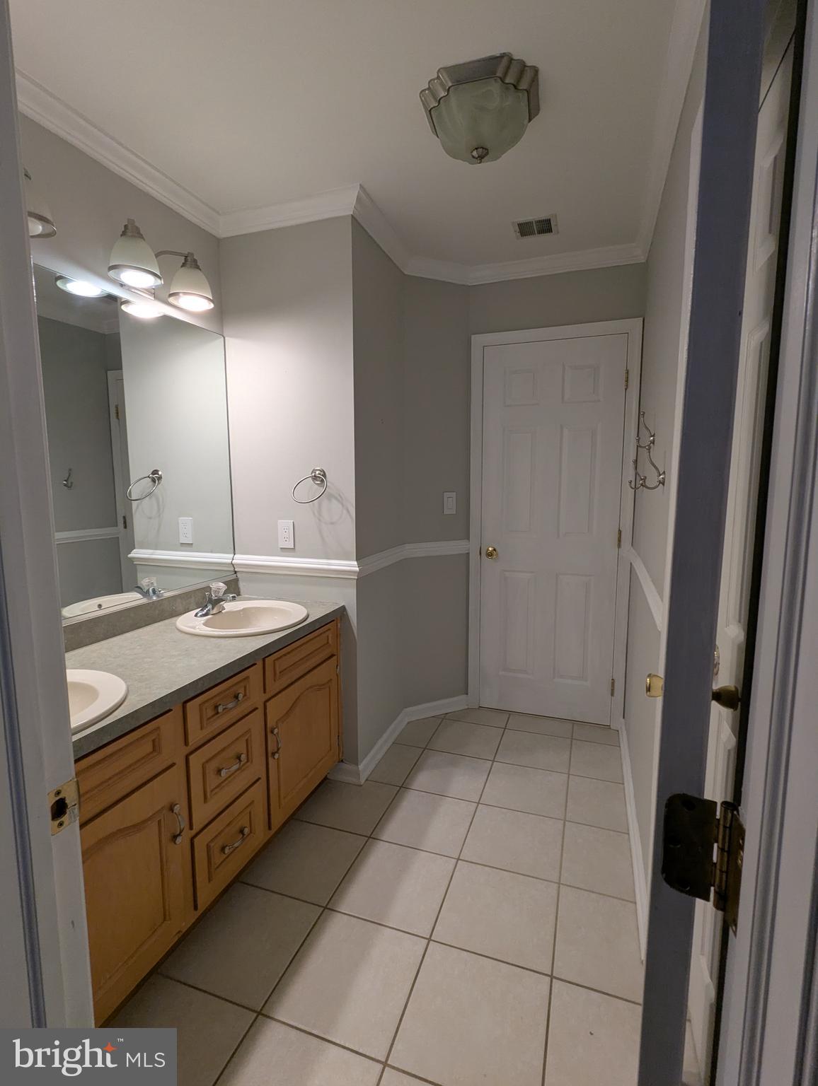 TATAMY HUNT - Residential Lease