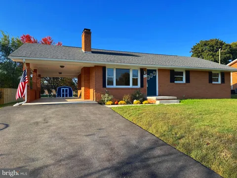 421 Superior Ave, Winchester, VA 22601 - MLS#: VAWI2009092