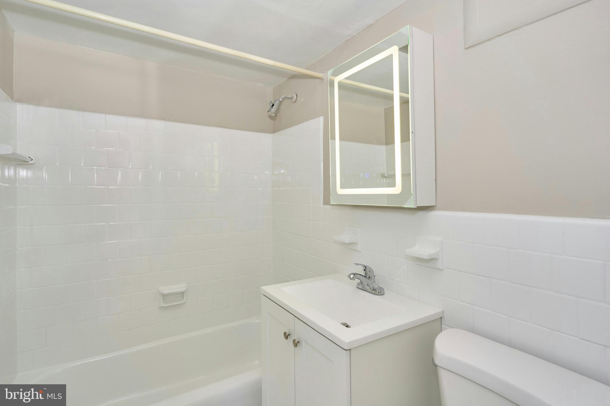 GEORGE MASON VILLAGE - Residential