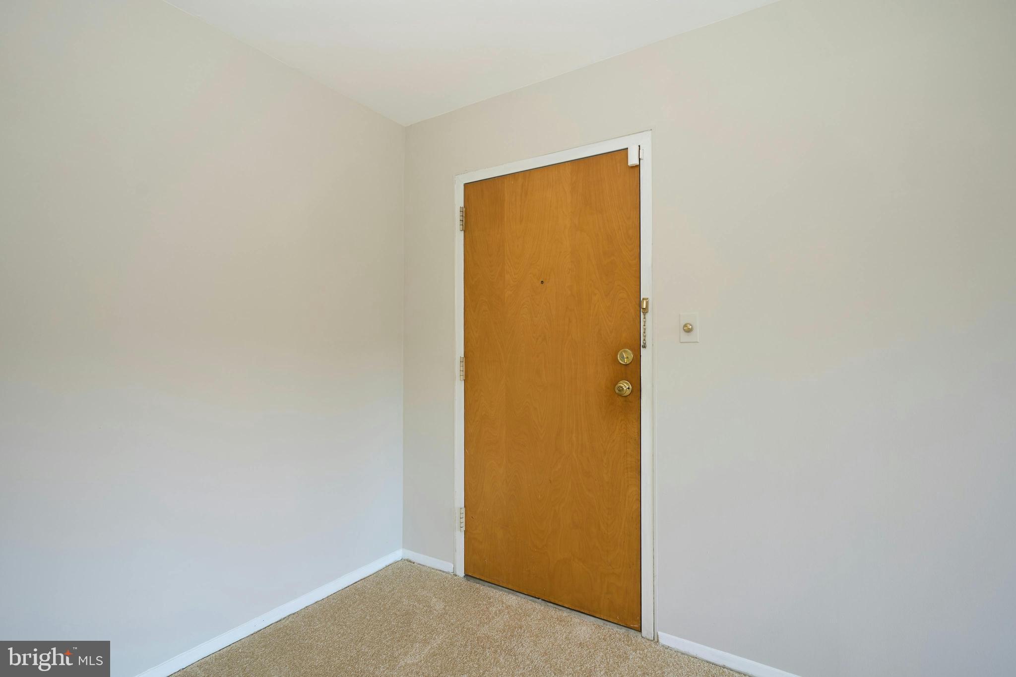 GEORGE MASON VILLAGE - Residential