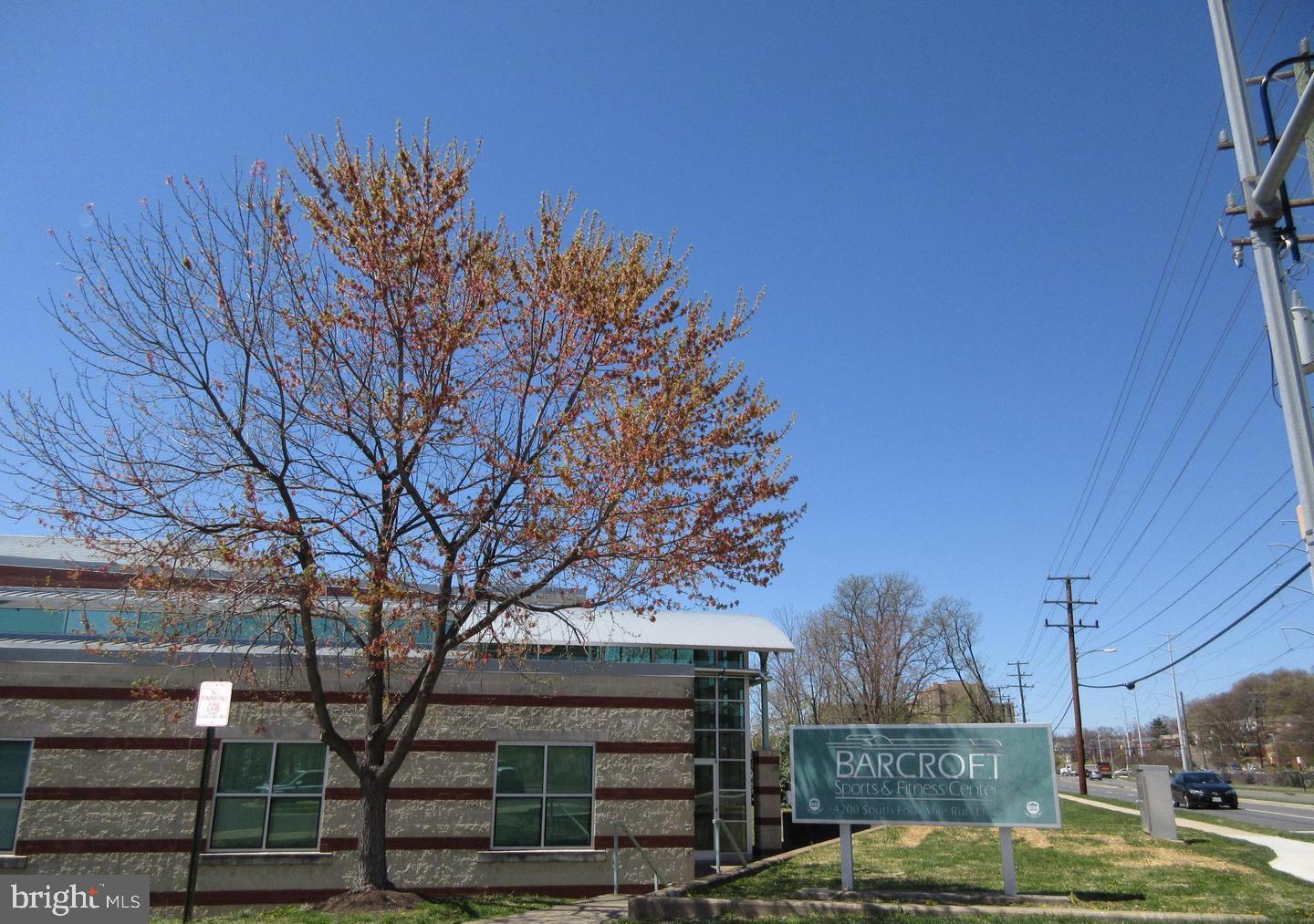 GEORGE MASON VILLAGE - Residential