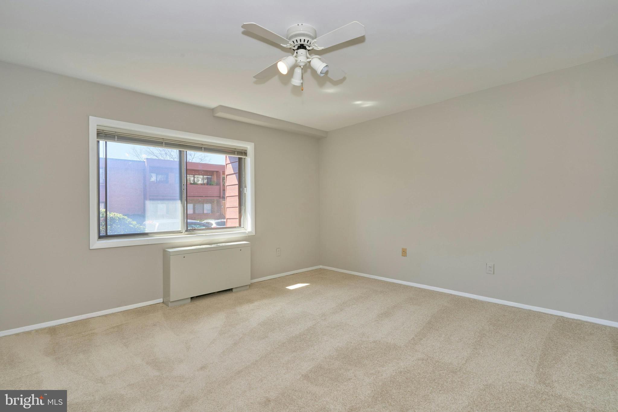 GEORGE MASON VILLAGE - Residential