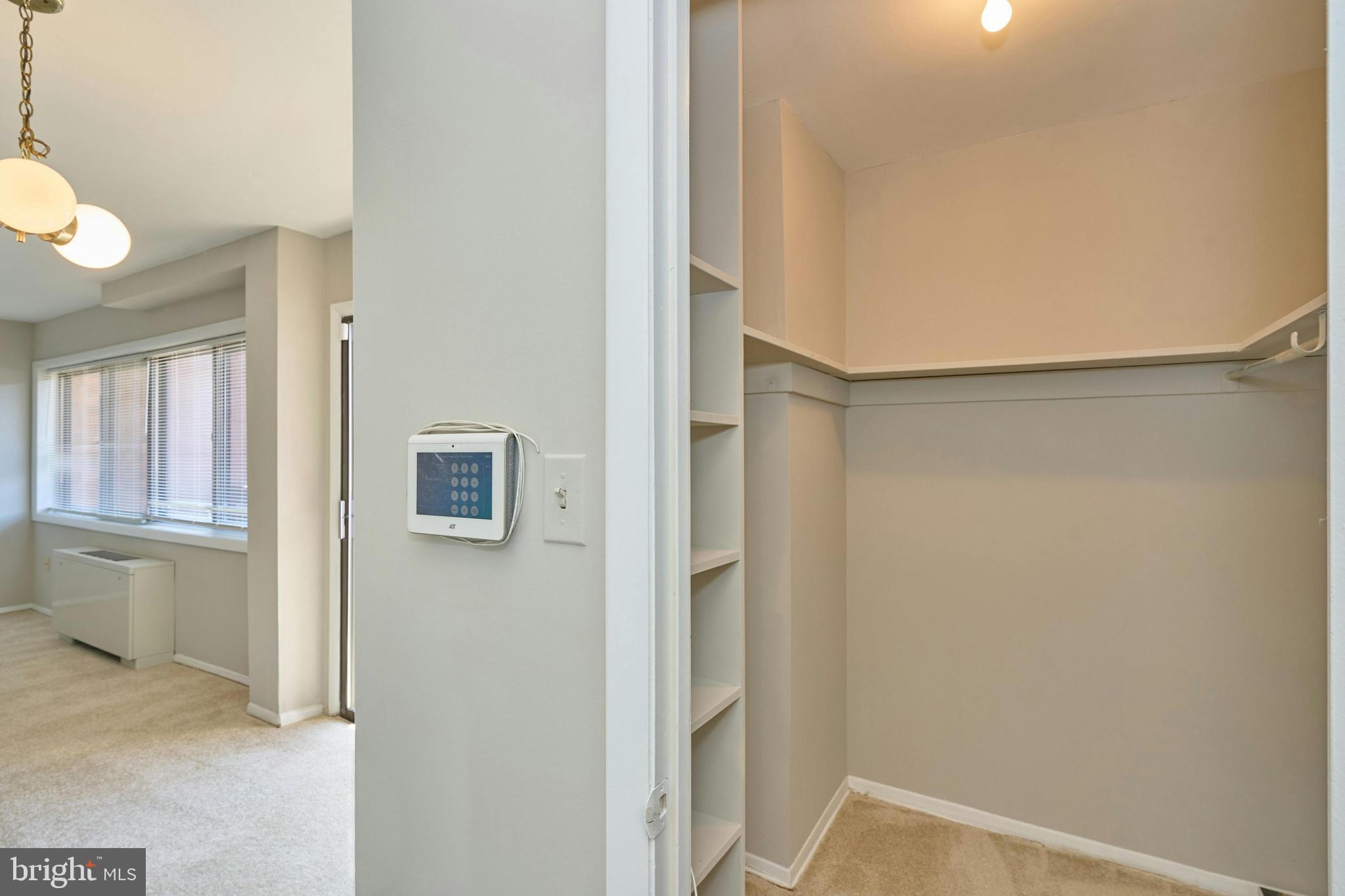 GEORGE MASON VILLAGE - Residential