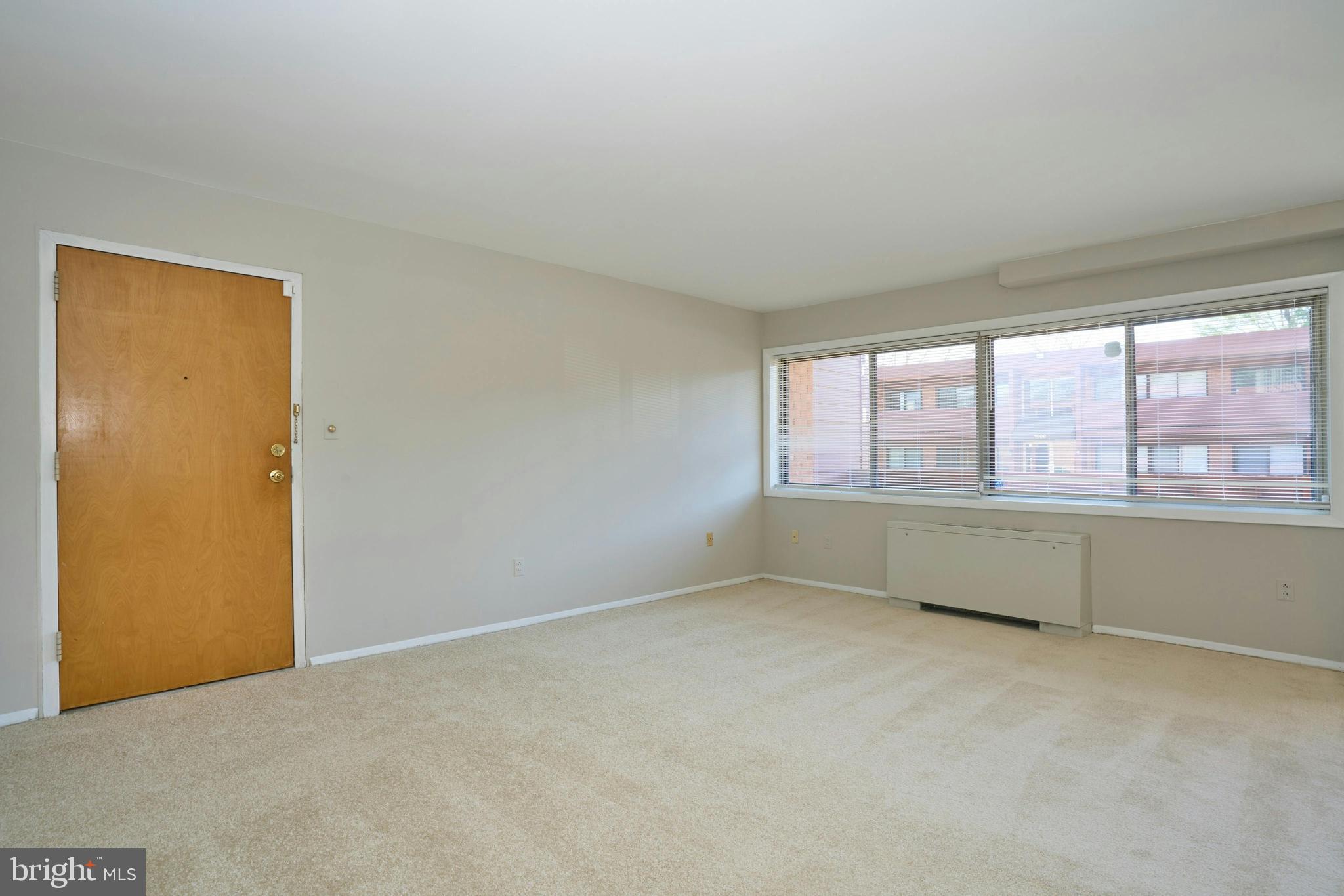 GEORGE MASON VILLAGE - Residential