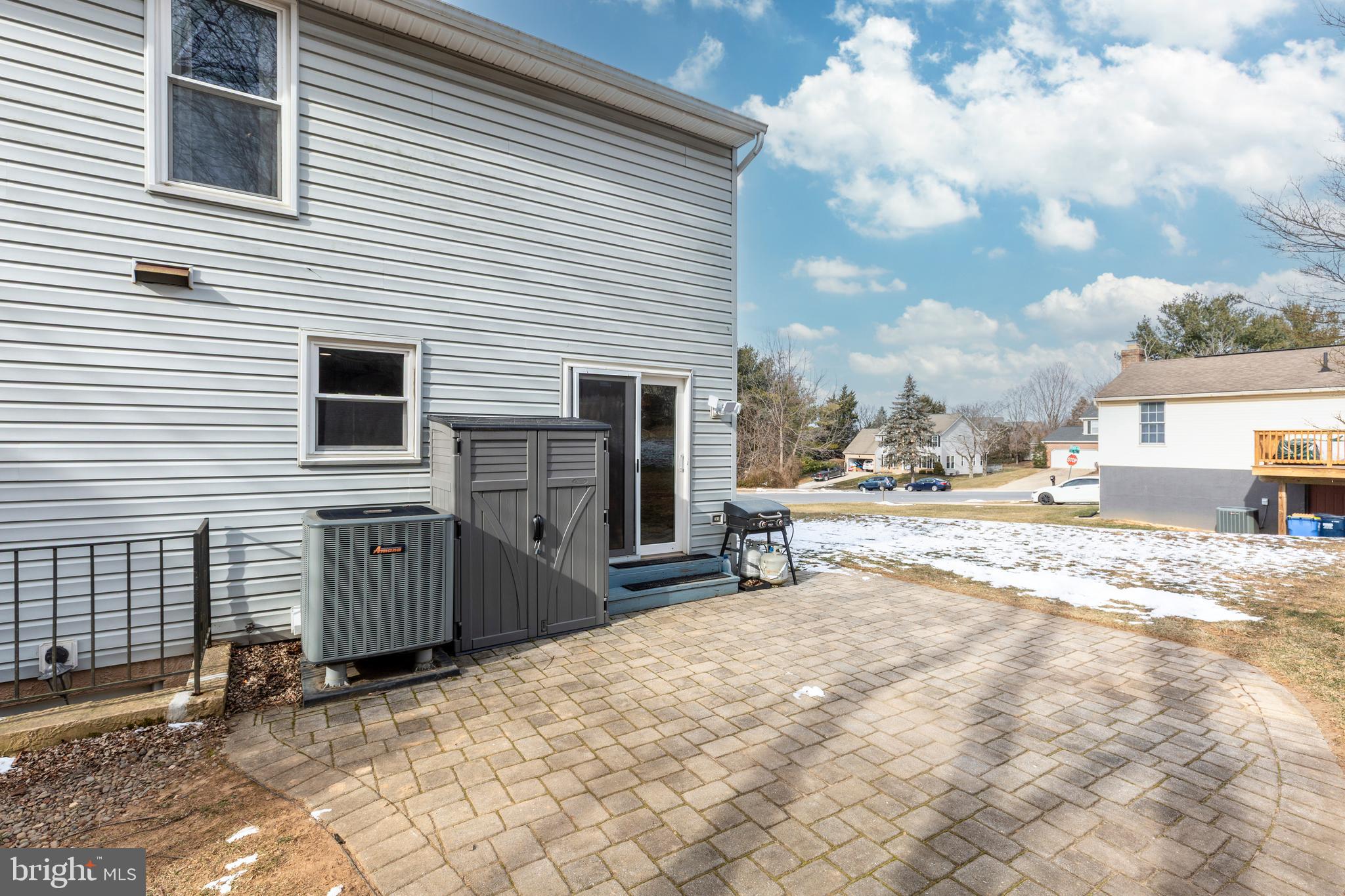 WASHINGTON CENTER - Residential