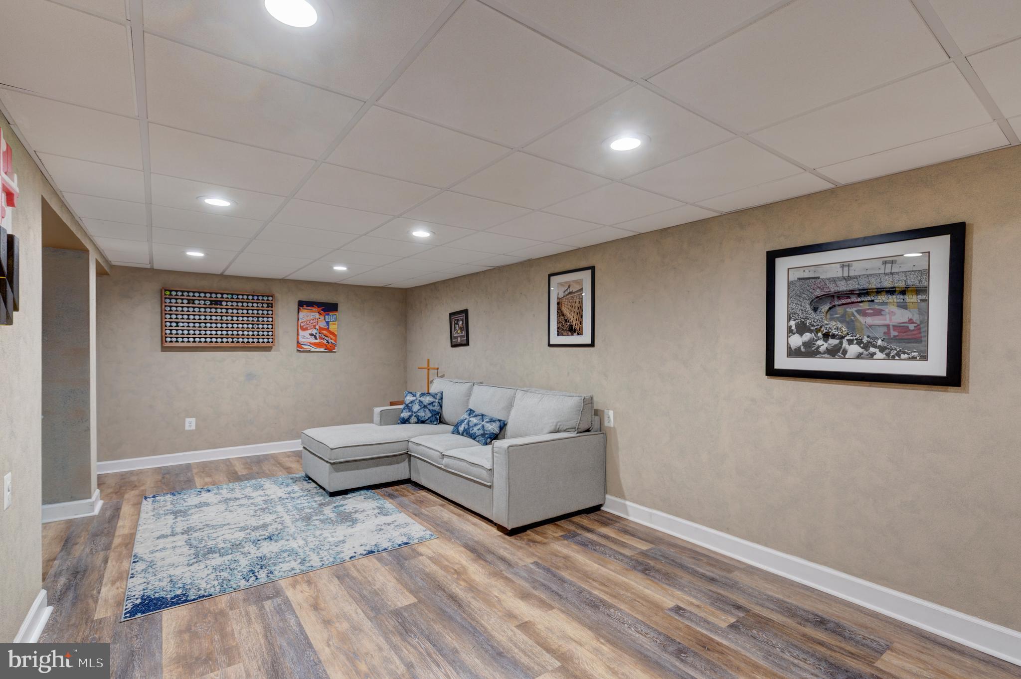 WASHINGTON CENTER - Residential